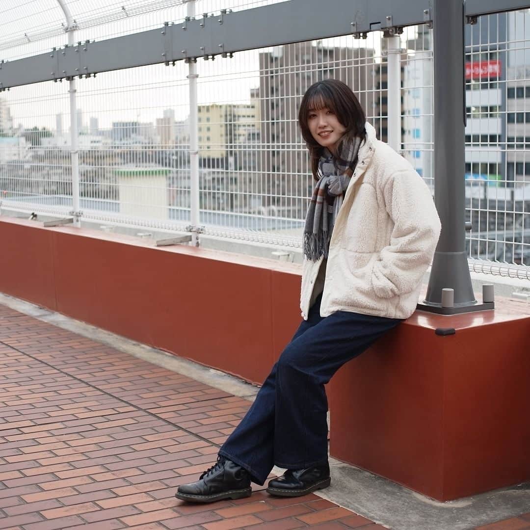 無印良品さんのインスタグラム写真 - (無印良品Instagram)「スタッフの着こなし｜表情豊かなカラーニットを使ったコーディネート - ヤク混のウール素材であたたかく、カラーネップ糸を加えた、表情豊かなセーターのコーディネートを集めました。 くらしの中になじんでいく日々の着こなしを、お店のスタッフのスナップ写真でお届けします。  ▼スタッフ身長 2～3枚目：172cm 4～5枚目：156cm 6～7枚目：160cm  そのほかのスタッフの着こなしは、 @muji_global プロフィールのハイライト「着こなし」から確認できます。  ※着用アイテムには一部私物が含まれます  ◇画像をタップすると、商品の詳細を確認できます◇ ◇投稿を保存しておくと、お店でのお買い物時に見返せます◇ - #無印良品 #MUJI #無印コーデ #コーディネート #スタッフスナップ #スタッフコーデ #ニット #セーター #ハイネックニット #Vネックニット #ニットコーデ #カラーニット」12月11日 14時00分 - muji_global