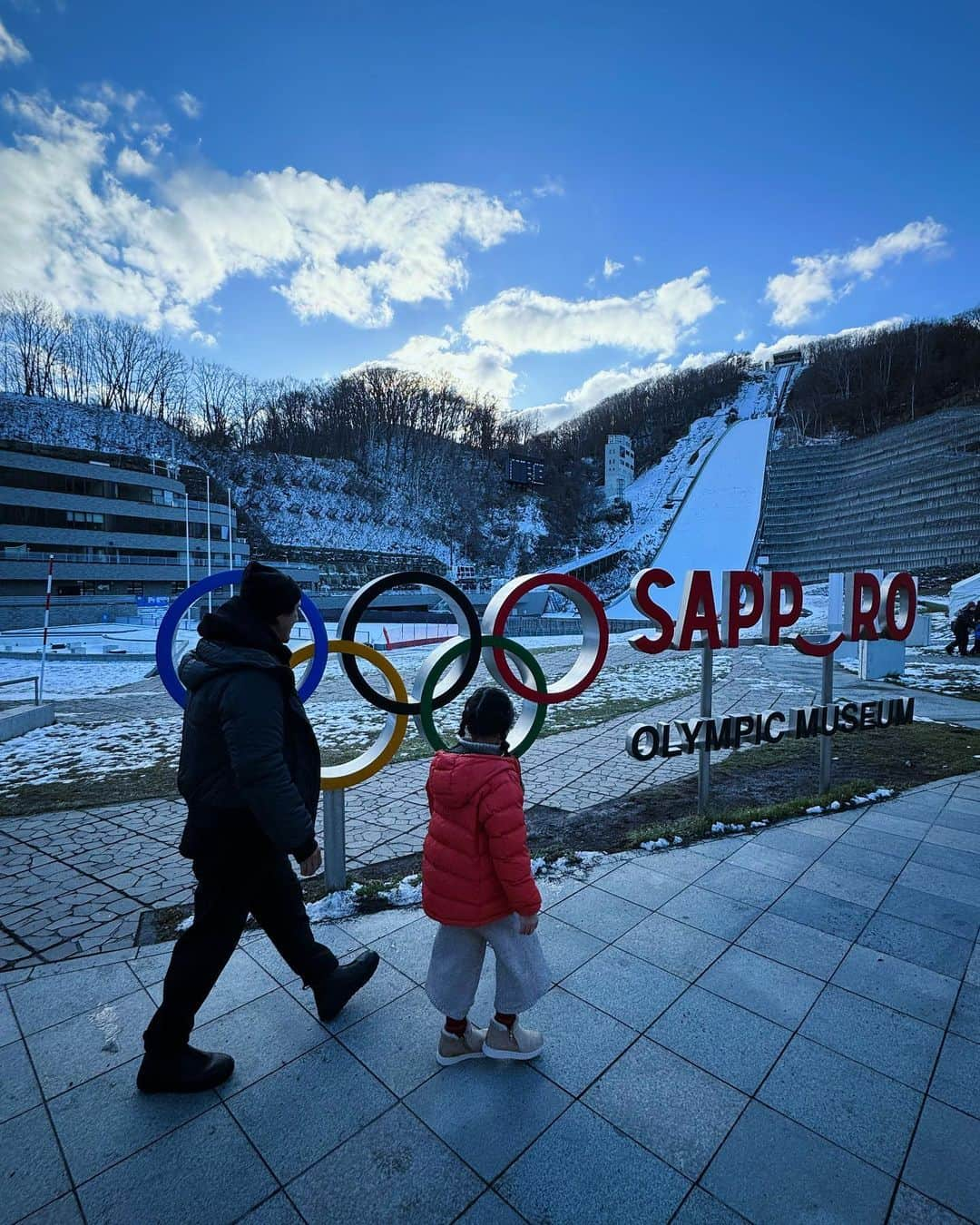 細貝萌のインスタグラム：「I had a great time!!🛩️⛄️👨‍👩‍👧 #札幌 #北海道」