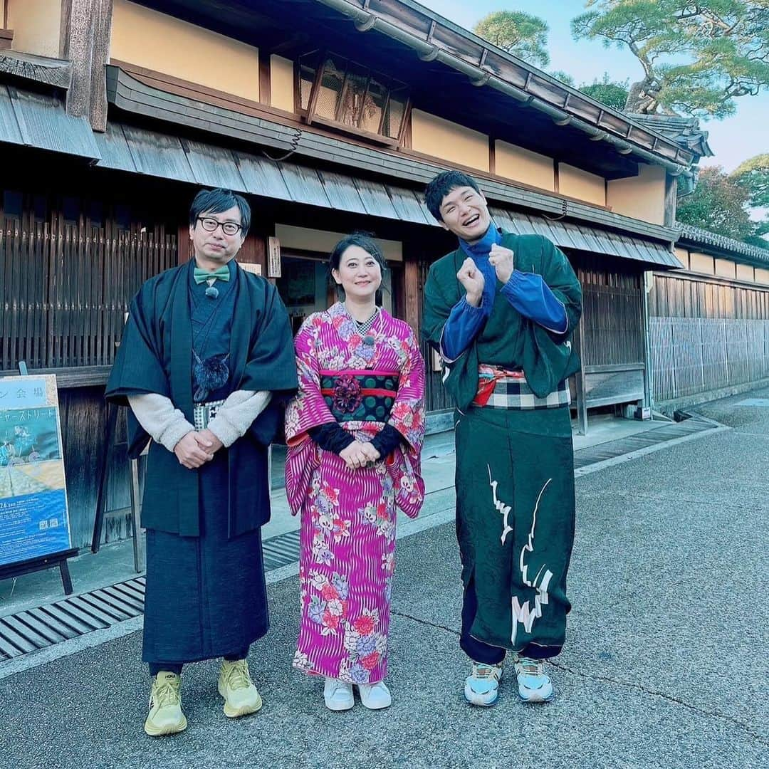 水谷千重子さんのインスタグラム写真 - (水谷千重子Instagram)「おふざけピン芸人3人が松阪市をおしゃれな現代風な着付けをしていただいてぶらぶら旅してきましたわよって👏👏👏 可愛いじゃない😍😍 今週の花咲かタイムズでオンエアよ！ 東海地方の方是非ご覧になって！ 全国でもロキポってやつでご覧になれますわよ😉 #花咲かタイムズ #推し旅 #着物 #松阪市 #松阪肉のうどん」12月11日 14時23分 - mizutanichieko