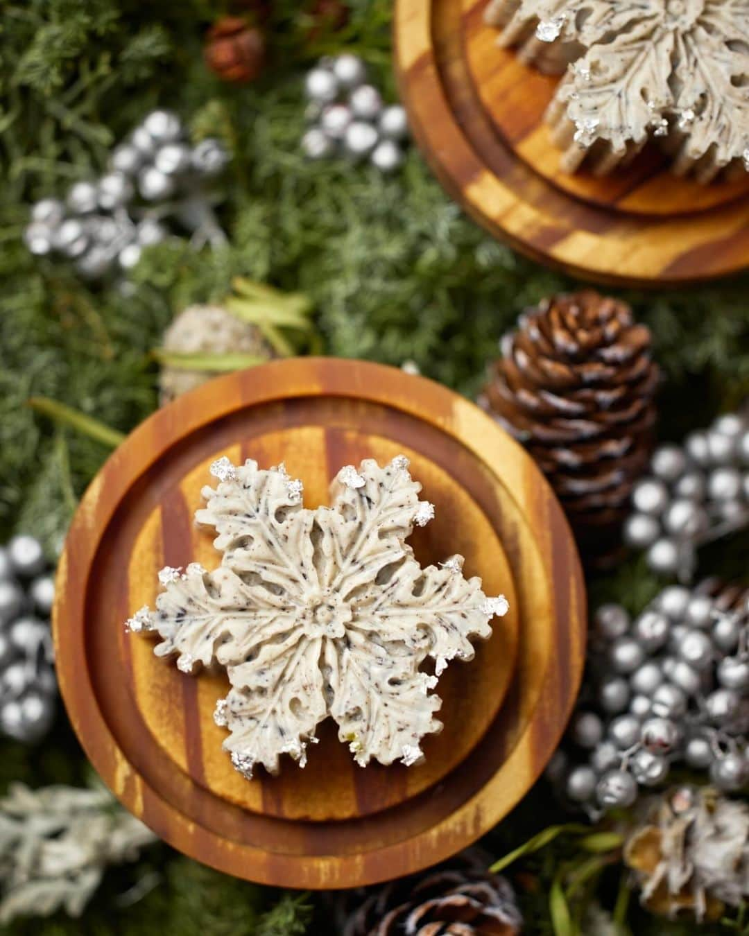 庄司夏子のインスタグラム：「Our beloved Truffle butter shaped like snowflakes ❄️ ⛄️ ❄️ ✨at @ete.restaurant」