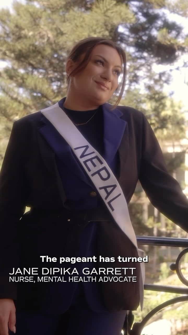 イリス・ミトゥネールのインスタグラム：「Throwback to this clip from the 72nd MISS UNIVERSE Competition celebrating the historic inclusions in our 72nd class of delegates and the evolution of Miss Universe as a force for women’s empowerment.   You can rewatch the full show and clips anytime on our YouTube channel!」