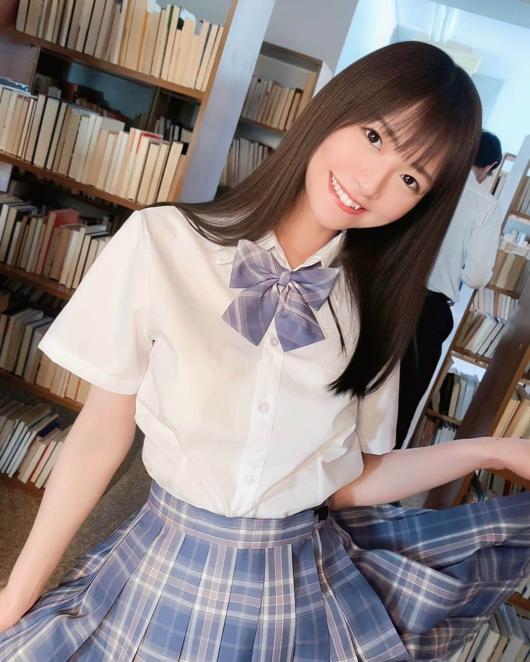 東條なつのインスタグラム：「放課後図書室で待っててね😉♡」