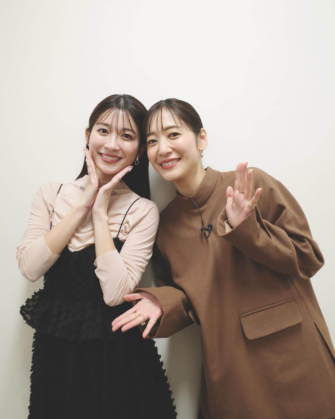 吉田明世さんのインスタグラム写真 - (吉田明世Instagram)「おはようございます！ 今週もよろしくお願いします！ ラジオ的にはスペシャルウィーク！📻 ぜひ皆様いつも以上にご贔屓に🥺🤍  そして、今夜7時から フジテレビ「ネプリーグ」に出演します！  なんと、女性アナウンサー常識力個人テスト！ ということで、いつも以上にお腹が痛くなる内容となっております😇笑  この日は同じ事務所の竹内由恵さん、豊崎由里絵ちゃんも一緒でした♡  そして、収録回は別でしたが 山本里菜ちゃんにも会えて、 嬉しかったなぁー😚🤍  ネプリーグのホームページのホリケンリーグに クイズが出題されてるので、 そちらもぜひチェックしてみてくださいね♡  one-piece @clane_official  shoes @camper_japan  jewelry @vendomeaoyama_official  #ネプリーグ #フジテレビ」12月11日 7時53分 - akiyo0414