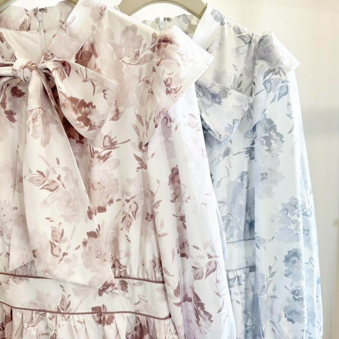 AnMILLEのインスタグラム：「Coming Soon new item ㅤㅤㅤㅤㅤㅤㅤㅤㅤㅤㅤㅤㅤ \ 12月中旬入荷予定 / #オリジナルフラワーリボンOP ¥11,000 【PI/IGY】 ㅤㅤㅤㅤㅤㅤㅤㅤㅤㅤㅤㅤㅤ #アンミール #anmille」