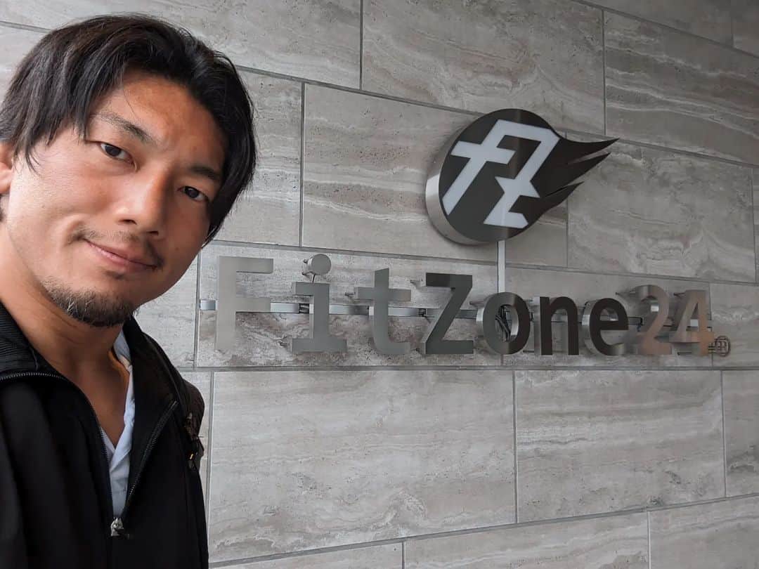 大和ヒロシのインスタグラム：「今日は「胸」の日！ #FitZone24八重原店」