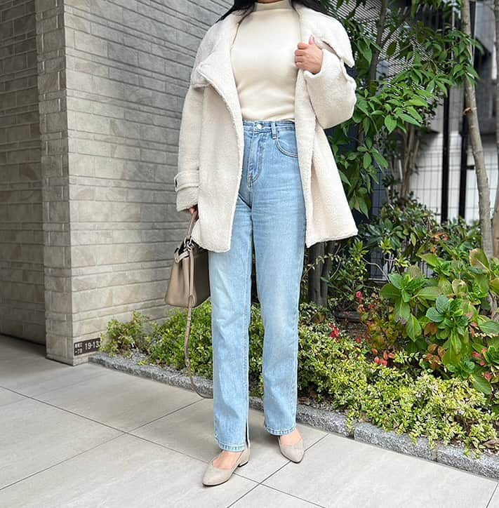 Mode Robeのインスタグラム：「* * NEW item...✔︎ * スタンドカラーボアコート/1カラー 【mr5614】 ivory * * * #MODEROBE #韓国女優ファッション」