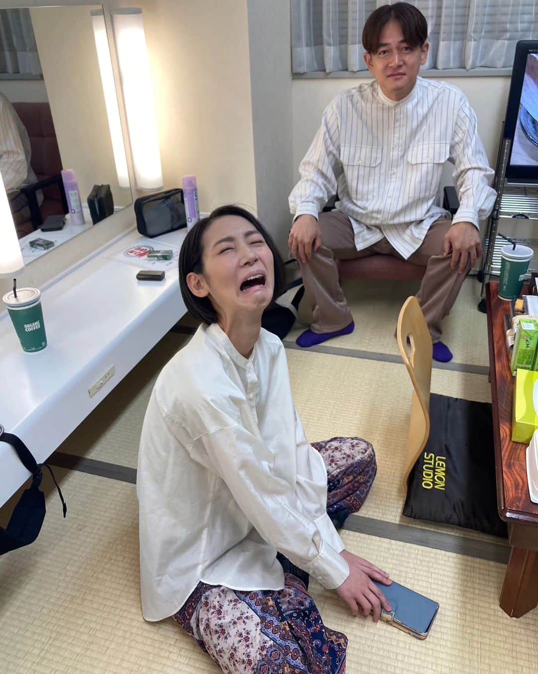 濱田准のインスタグラム：「おかべろ見てくださった方ありがとうございました🙇🙇  なすなかと別々の楽屋やだよーの図。」
