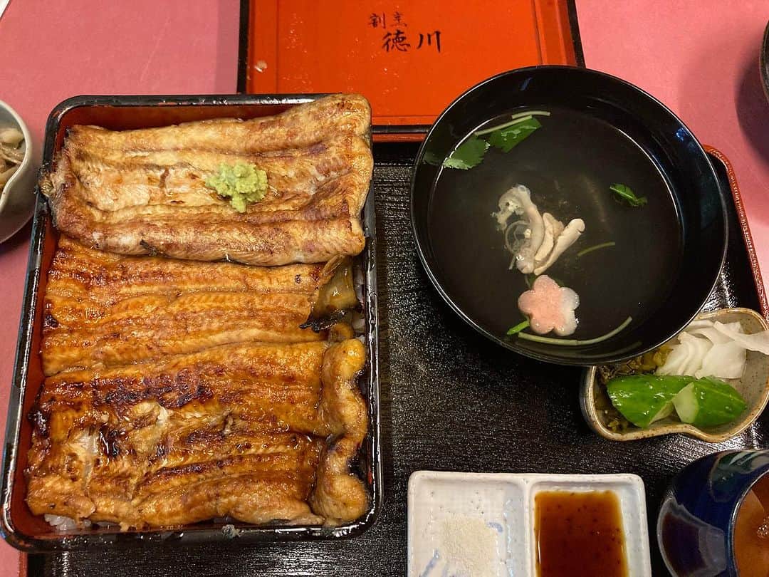 佐伯日菜子さんのインスタグラム写真 - (佐伯日菜子Instagram)「川越で食べた鰻、本当に美味しかった。 鰻あんまり好きじゃなかったけど美味しすぎて好きになったかも。 白焼きとひつまぶしにも出来たのもポイント高いし、何より働いてる方が本当にここの鰻が好きでしょうがないみたいな感じで楽しく働いてらっしゃるのがすごく良かった。 #鰻 #川越 #ひつまぶし  #美味しい  #おいしすぎる  #大好き  #ありがたい」12月11日 12時17分 - hinakosaeki