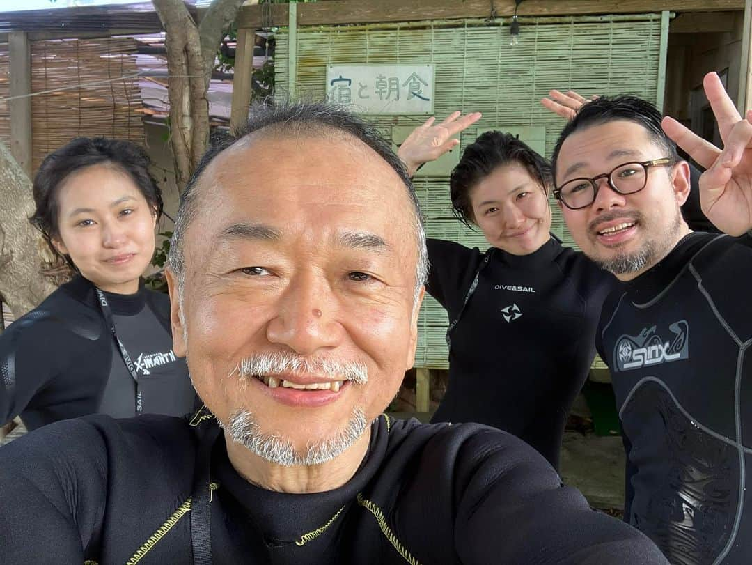 谷崎テトラさんのインスタグラム写真 - (谷崎テトラInstagram)「今年のラスト原点海帰。久高島の最高気温26℃。」12月11日 12時30分 - tetra_