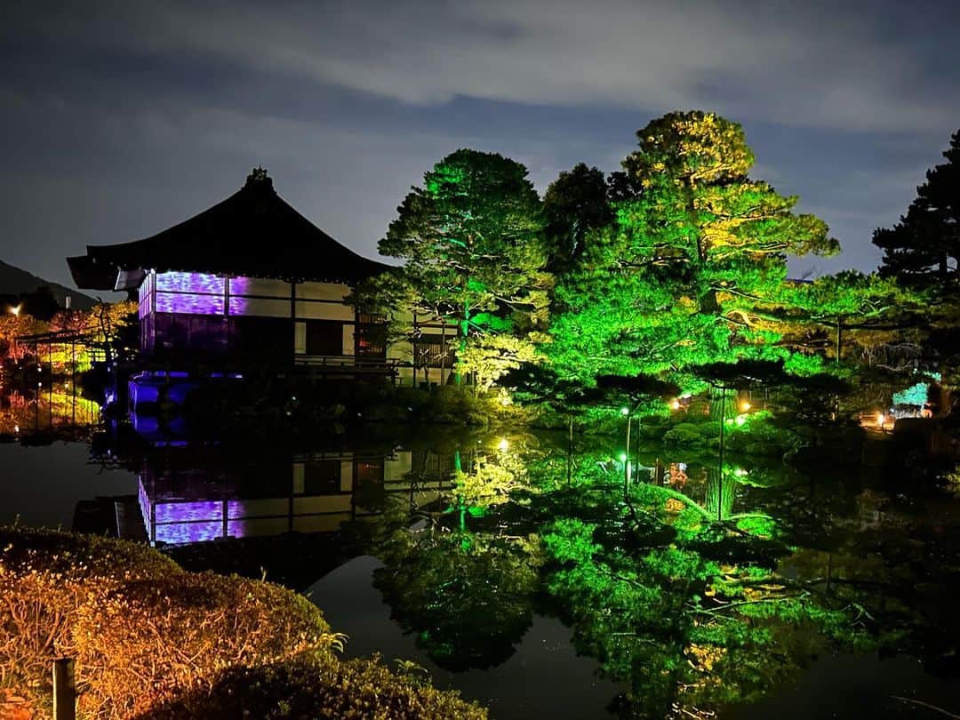 相坂優歌のインスタグラム：「. . #京都 #平安神宮 #ライトアップ」