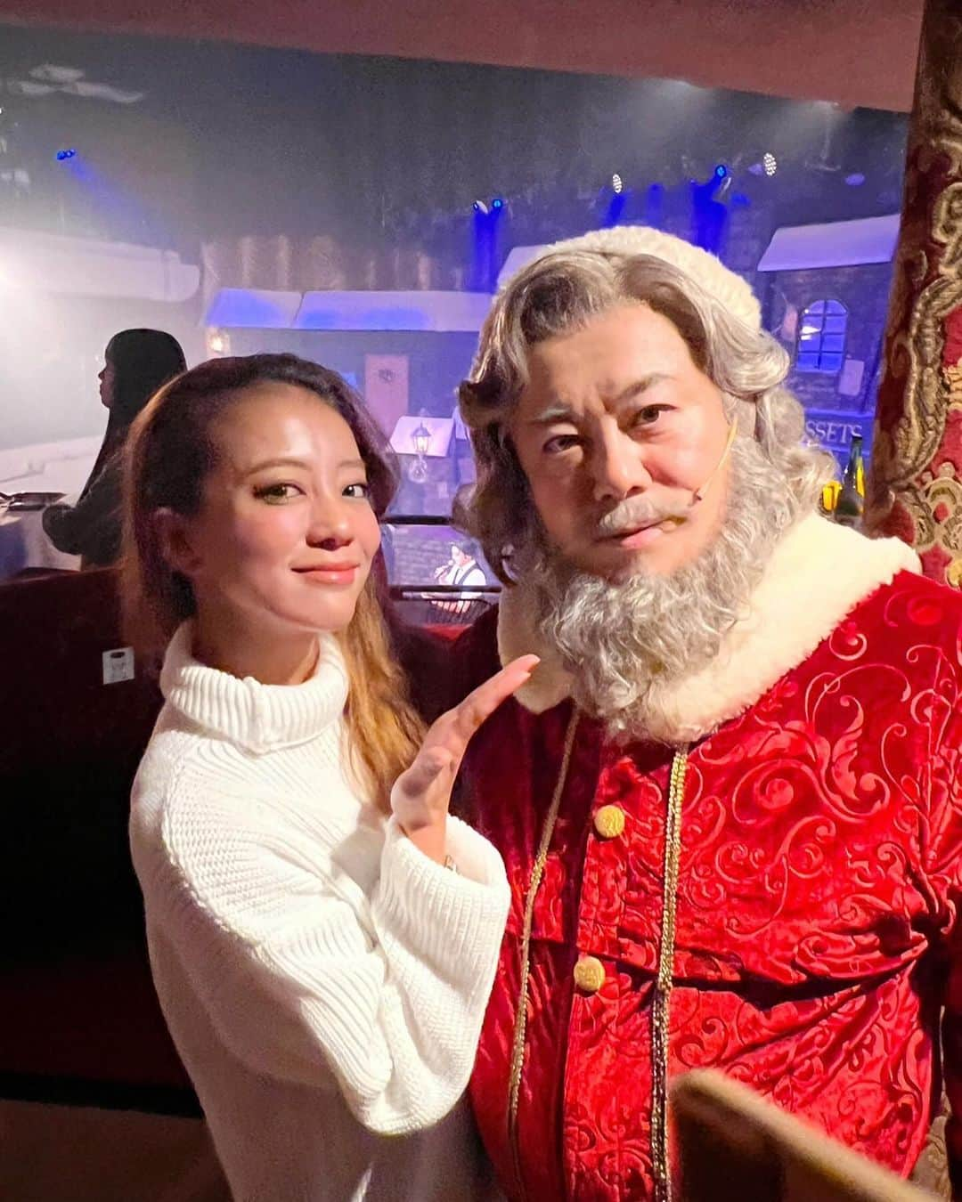 堀江貴文さんのインスタグラム写真 - (堀江貴文Instagram)「#christmas #christmscarol #musical #ふるさとチョイスプレゼンツ #ミュージカルクリスマスキャロル #絶賛公演中 #配信チケットもあるよ  https://christmascarol.jp」12月11日 13時17分 - takapon_jp