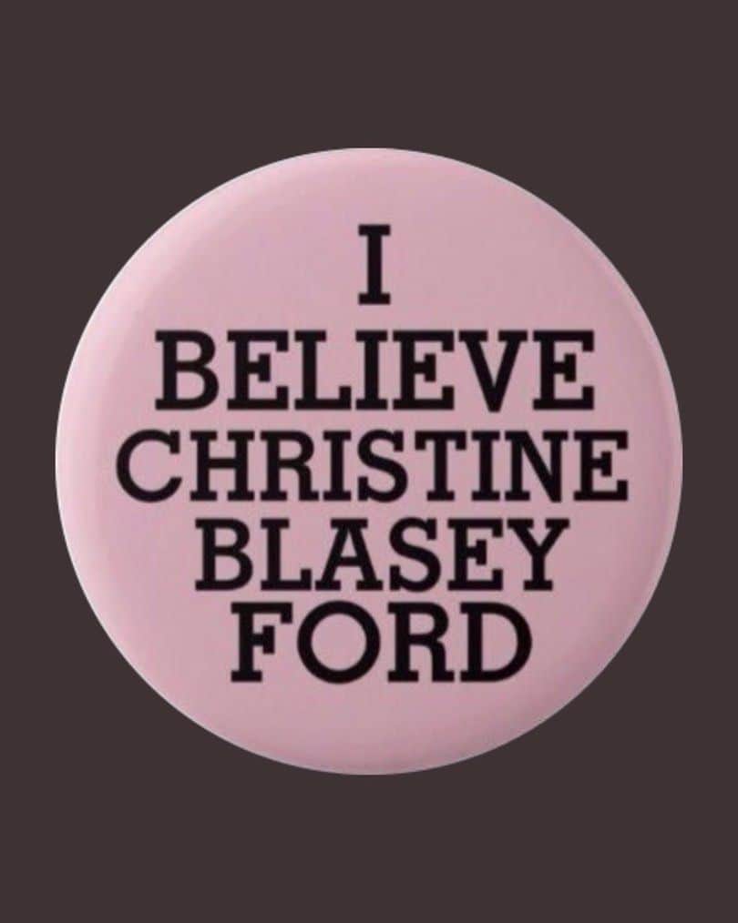 ロージー・オドネルのインスタグラム：「supreme court is compromised #voteblue」
