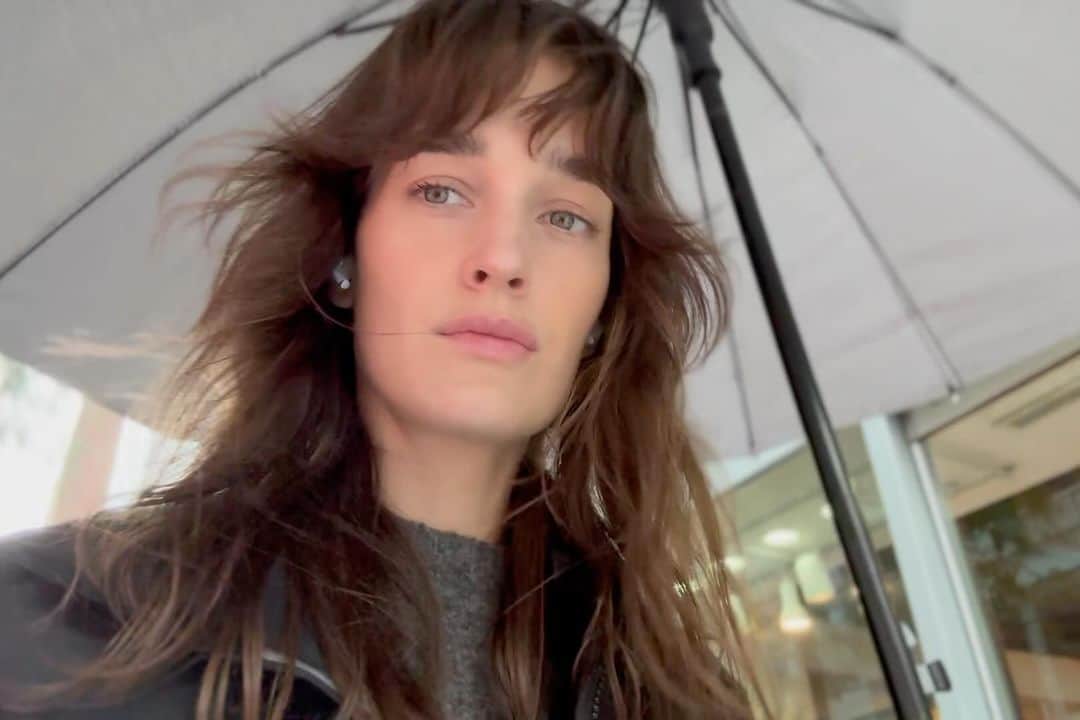 ケイト・ハリソンのインスタグラム：「What a Fall 🍁🤎」