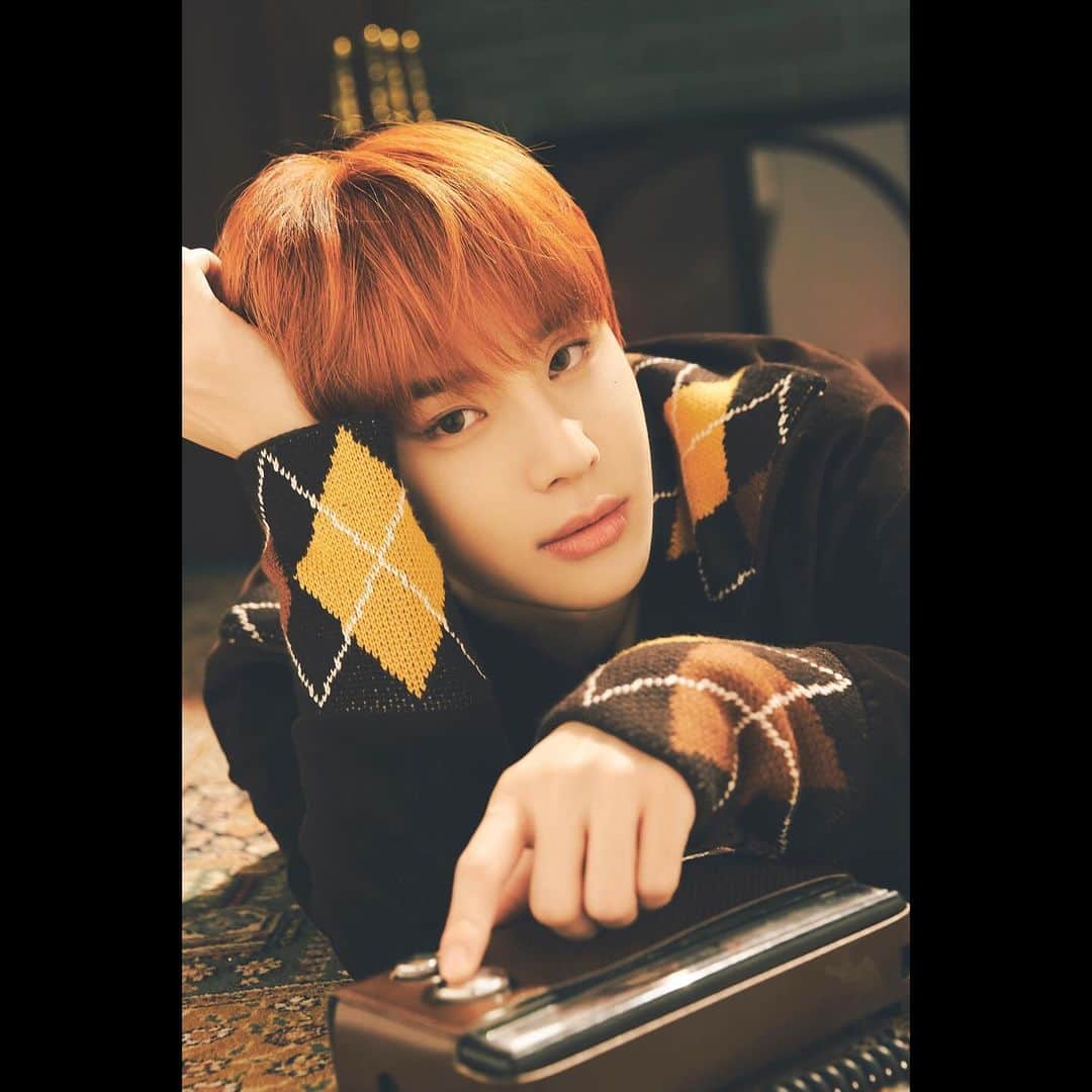 NCT 127さんのインスタグラム写真 - (NCT 127Instagram)「HOME ALONE #JUNGWOO  【Be There For Me - Winter Special Single】 🎧🎬2023.12.22 6PM (KST) 💿2023.12.27 (KST)  Pre-order&save NCT127.lnk.to/BeThereForMe  #NCT127 #BeThereForMe #NCT127_BeThereForMe」12月12日 0時01分 - nct127