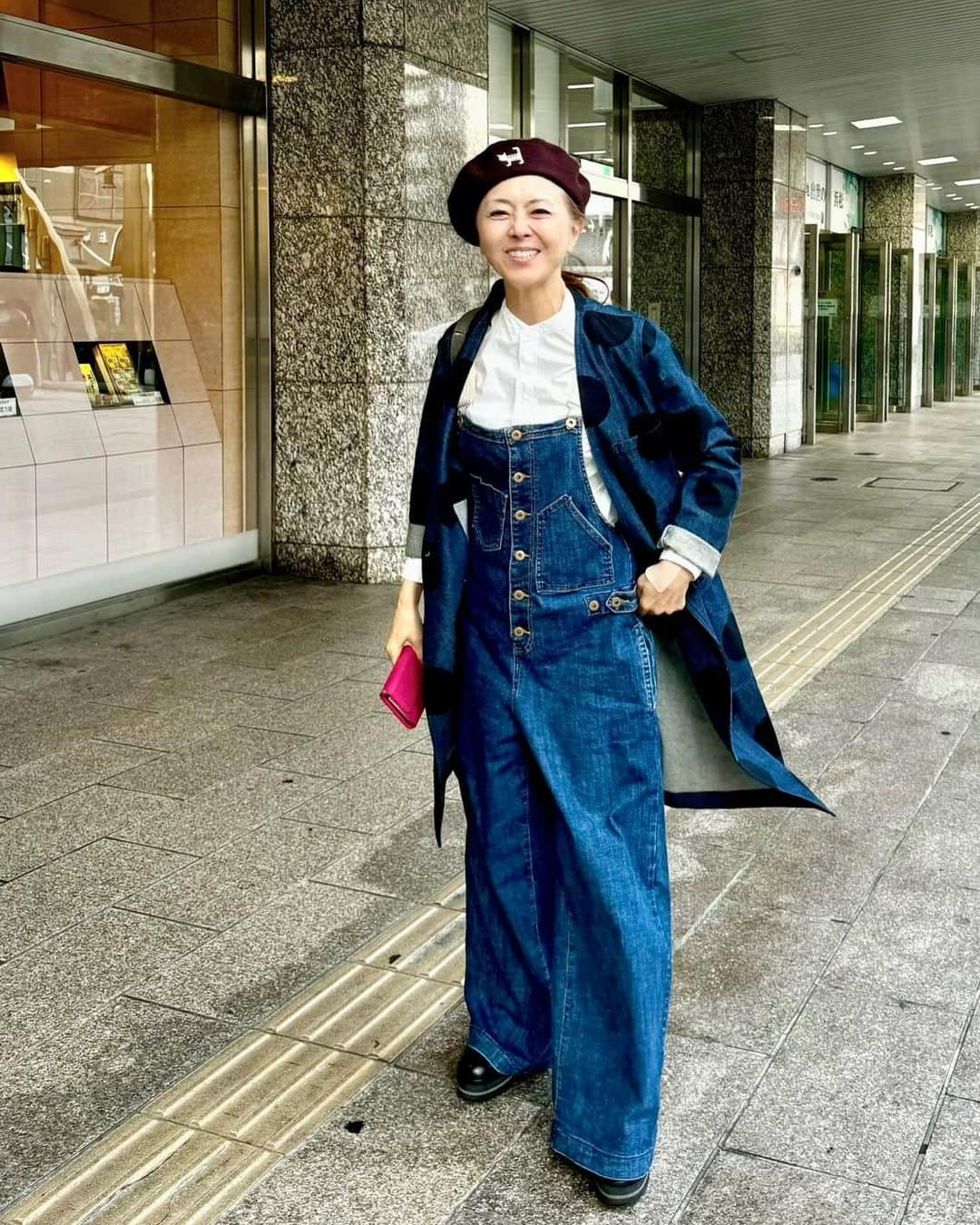 熊谷真実のインスタグラム：「今日も東京でした、  帰ってきたら浜松は雨。 コートの中にダウンもっていってよかった。  #熊谷真実 #浜松駅 #今週は何回行くのかな #それでも帰ってくる #浜松が好き」