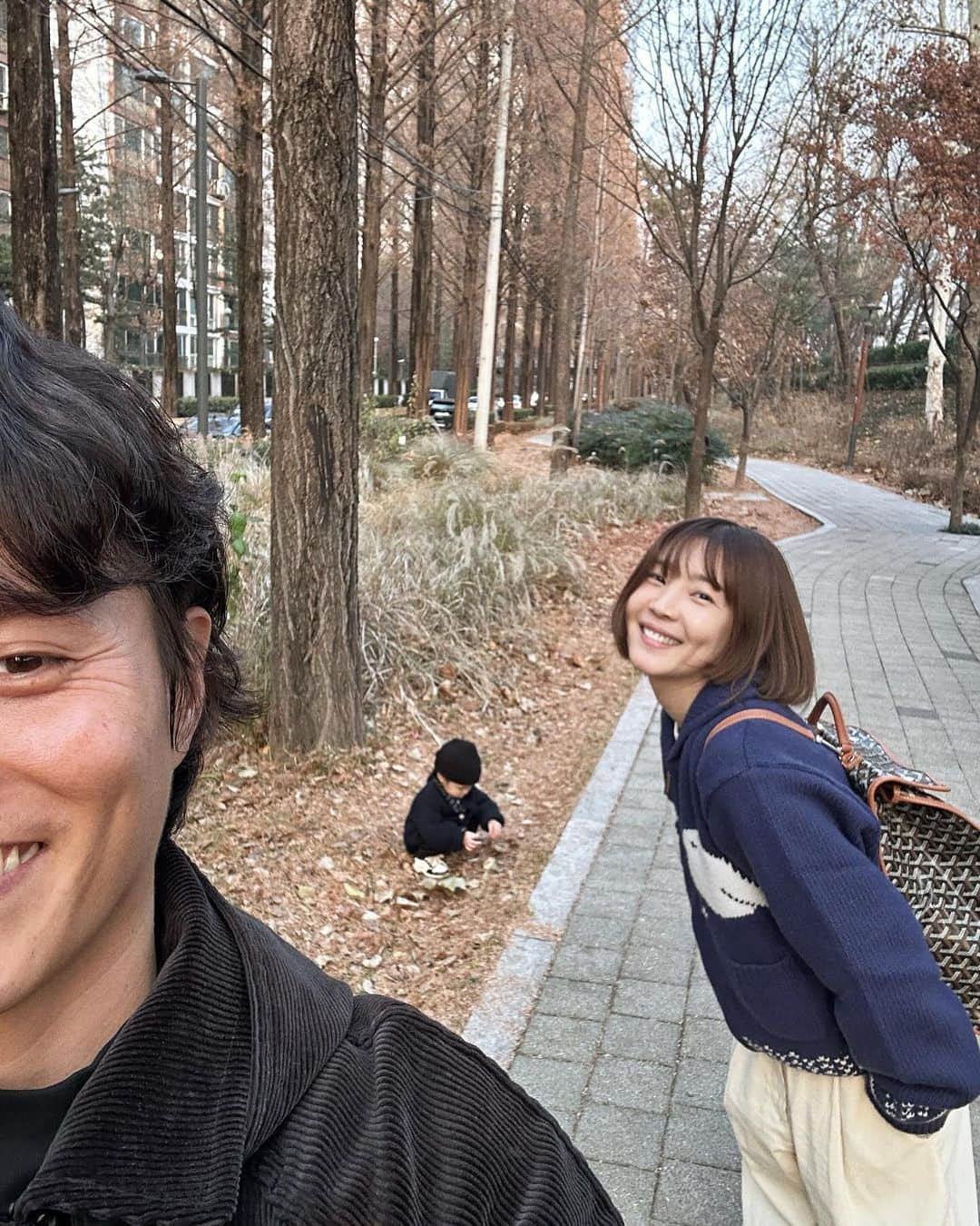 シン・ダウンさんのインスタグラム写真 - (シン・ダウンInstagram)「가을 같았던 지난주말🧸 별거 한거 없었던거 같은데 그냥 .. 다 좋았다😌  #신난다은👩🏻」12月11日 16時00分 - shindandan_