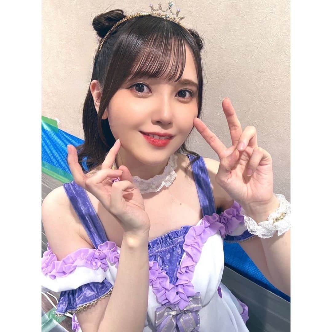 鬼頭明里さんのインスタグラム写真 - (鬼頭明里Instagram)「異次元フェス アイドルマスター⭐❤ラブライブ！歌合戦⭐ 二日間ありがとうございました‼️✨  東京ドームにて本当に異次元で素敵なライブに参加できて まだまだ余韻に浸り中…… イヤモニをしていても聞こえる会場の歓声に 毎回びっくり感動しながらステージでパフォーマンスさせて頂きました🌟  いろんな方々と一緒にライブができて、私自身も大切な思い出になりました✨」12月11日 16時24分 - akarikito1016