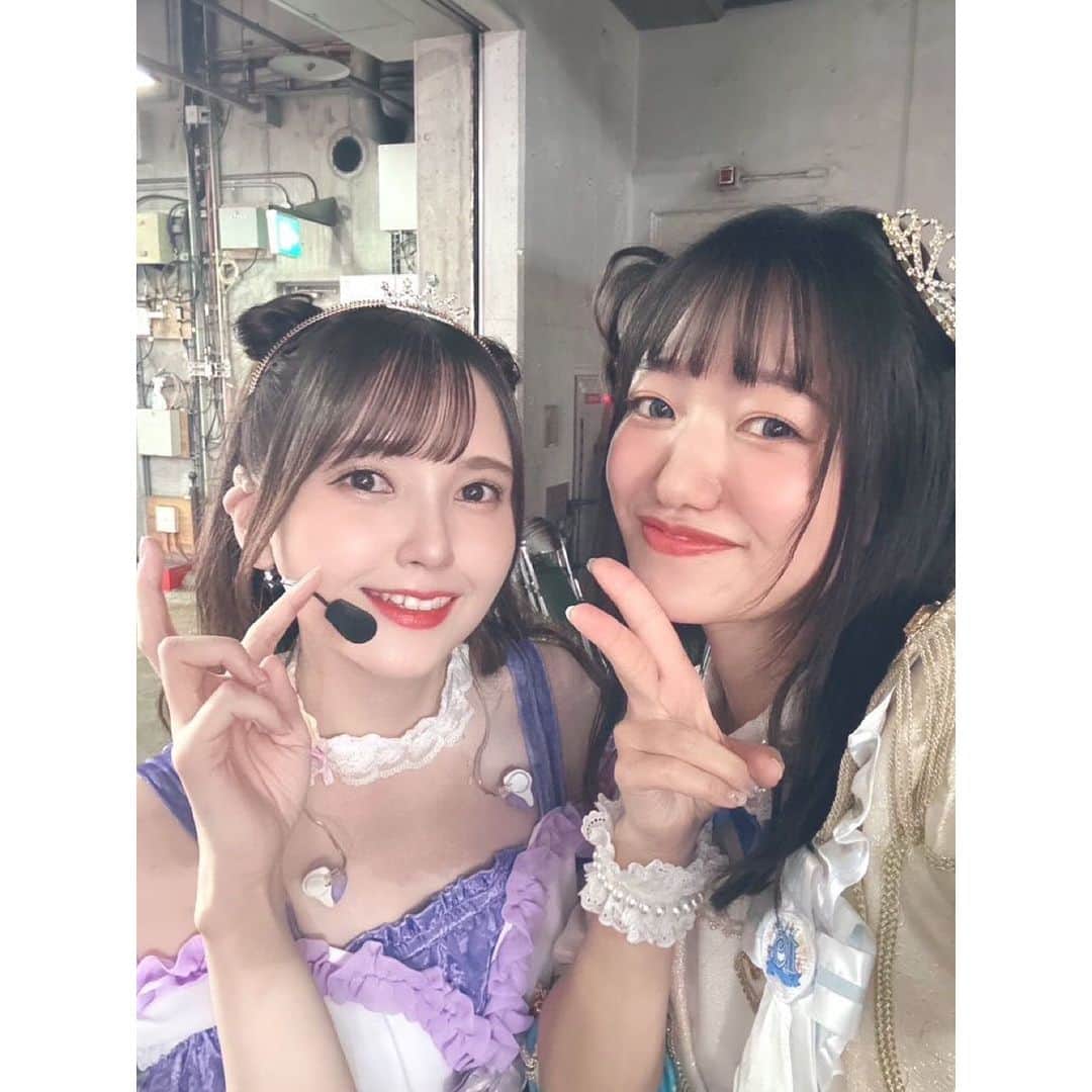 鬼頭明里さんのインスタグラム写真 - (鬼頭明里Instagram)「異次元フェス アイドルマスター⭐❤ラブライブ！歌合戦⭐ 二日間ありがとうございました‼️✨  東京ドームにて本当に異次元で素敵なライブに参加できて まだまだ余韻に浸り中…… イヤモニをしていても聞こえる会場の歓声に 毎回びっくり感動しながらステージでパフォーマンスさせて頂きました🌟  いろんな方々と一緒にライブができて、私自身も大切な思い出になりました✨」12月11日 16時24分 - akarikito1016