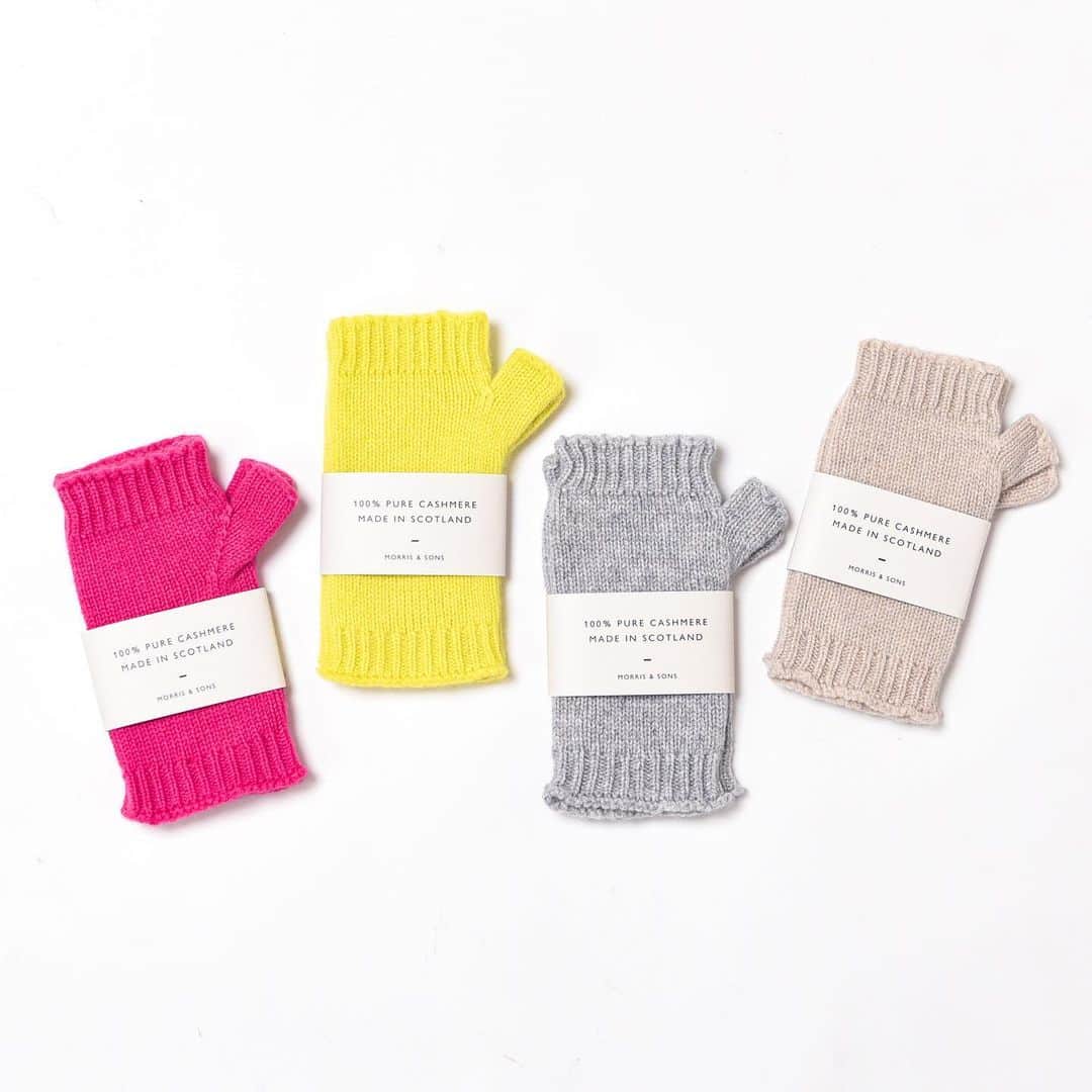 Bshop officialさんのインスタグラム写真 - (Bshop officialInstagram)「MORRIS & SONS Cashmere Hand Warmer ¥7,590  #morrisandsons  #23aw #bshop」12月11日 17時10分 - bshop_official