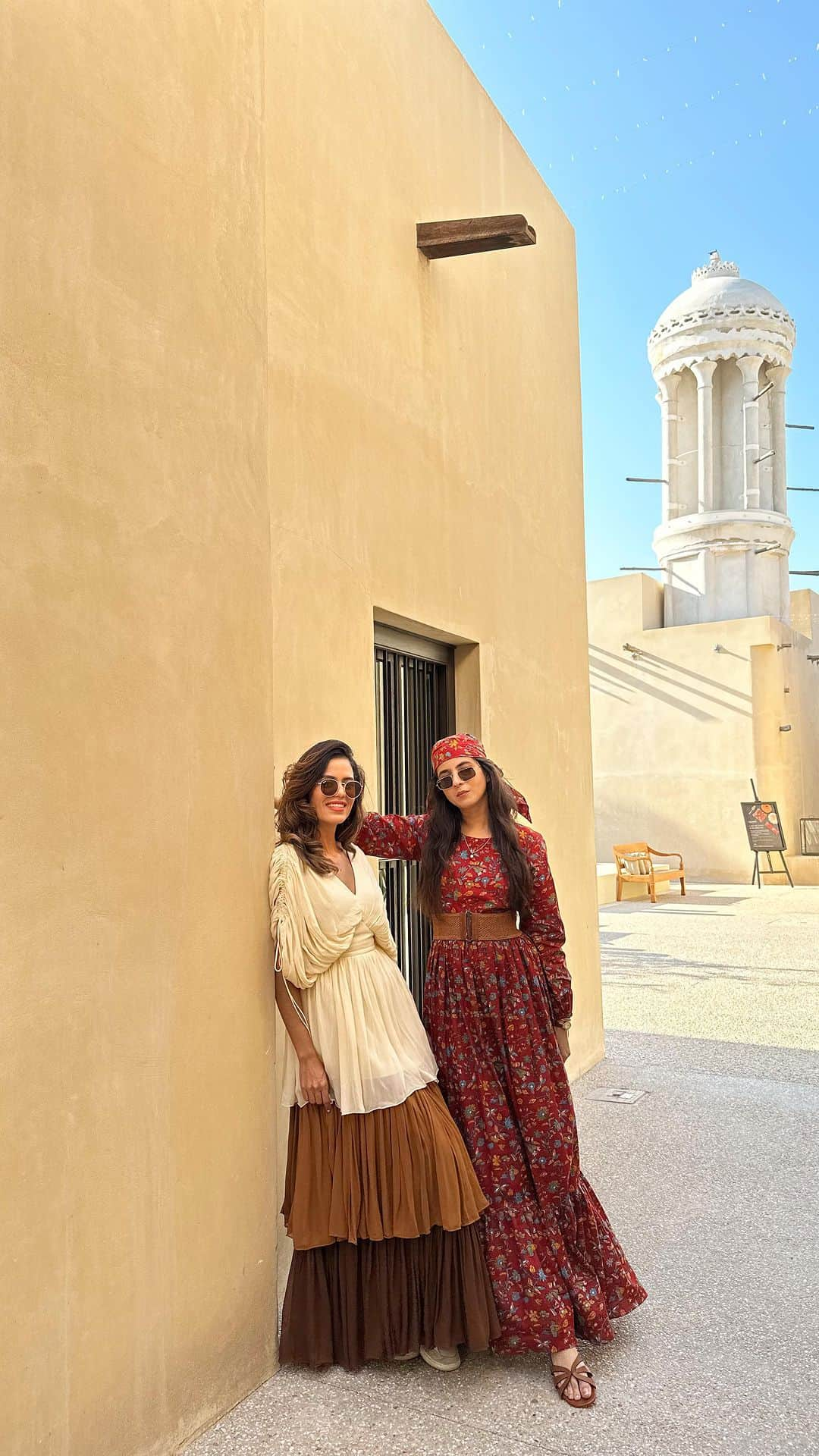 Aakriti Ranaのインスタグラム：「My 10th International trip this year and probably the last one. Taking the whole animal vibe with me to Sharjah with me because I can’t get it out of my head. For the next few days I’ll be exploring Sharjah with my bestie! Stay tuned ❤️  Outfit from @ordinaree.in    @Visit_SHJ @thinkstrawberries  #visitsharjah #mysharjah #welcometosharjah #shj #smileyouareinsharjah #Thinkstrawberries #partnership #aakritirana #sharjah #uae #bestfriends #transition #girlsjustwannahavefun #travelblogger #indiantravelblogger #animal #arjanvailly」