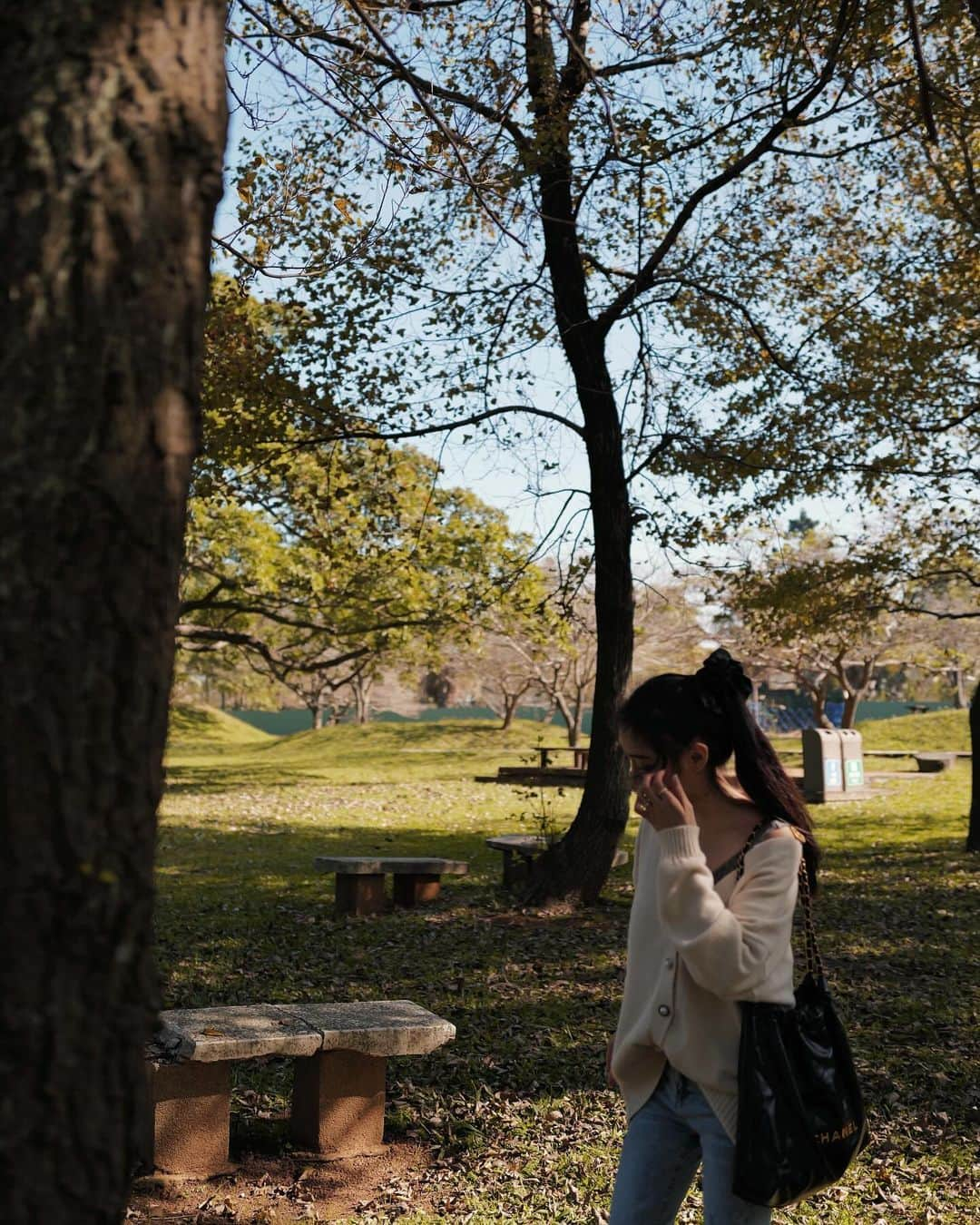 璇璇さんのインスタグラム写真 - (璇璇Instagram)「大溪威斯汀+埔心農場兩日遊 —2023.12.9～12/10  歲月靜好， 人靜、物簡、心安。  開心有好朋友們的規劃， 帶著我們一家四處走走， 真的是小孩放電 大人充電！ 回到家真的非常好睡～～～ 這幾天除了拍拍照以外， 幾乎沈浸在這開心沒壓力的氛圍中， 根本完全沒想把手機拿起來看， 真的只要人對了 一切都好， 身心都是很滿足的感覺！！  另外 照片實在太多了！ 這我得分很多篇紀錄了哈哈～」12月11日 17時22分 - xuanxuantw