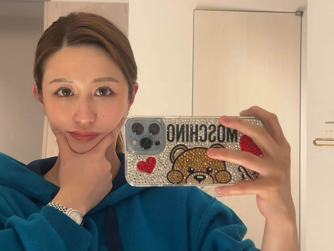 倉松里奈さんのインスタグラム写真 - (倉松里奈Instagram)「New iphone case💓💓 オーダーで作ってもらったよ🤩 . プレゼント🎁にもオススメ🥰 . . . #PR #iPhoneケース #アイフォンケース #福岡 #福岡旅行 #ゆでたまご  #ダイエット #今だけ爆食中 #爆食い #moschino #モスキーノiphoneケース」12月11日 17時57分 - rinapuu818