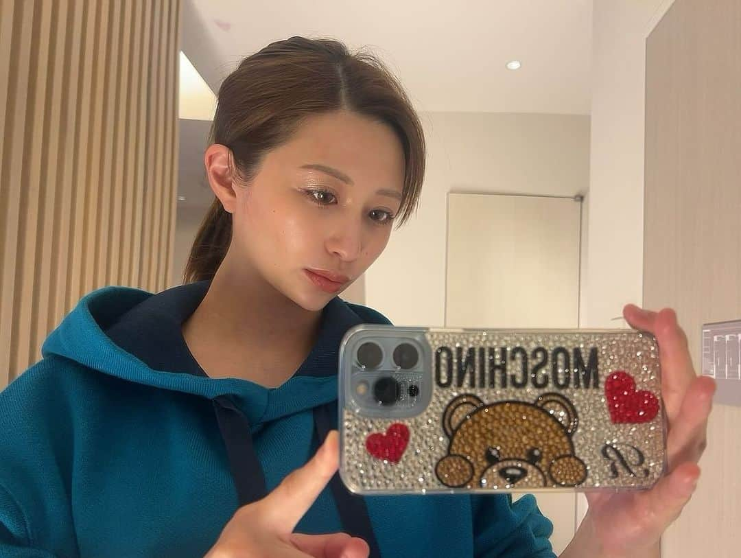 倉松里奈さんのインスタグラム写真 - (倉松里奈Instagram)「New iphone case💓💓 オーダーで作ってもらったよ🤩 . プレゼント🎁にもオススメ🥰 . . . #PR #iPhoneケース #アイフォンケース #福岡 #福岡旅行 #ゆでたまご  #ダイエット #今だけ爆食中 #爆食い #moschino #モスキーノiphoneケース」12月11日 17時57分 - rinapuu818