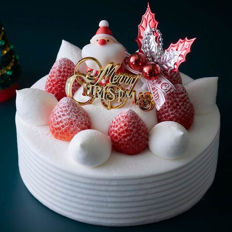 ホテルニューオータニ博多さんのインスタグラム写真 - (ホテルニューオータニ博多Instagram)「. 🎄#クリスマス まであと2週間🎅⛄12/15までケーキのご予約受付中✨  #クリスマスケーキ のご予約はお済みですか？  💛王道のショートケーキ 💛チョコレートケーキ  どれにしようか、選ぶときはワクワクしますよね✨ 皆さまはどれを選びますか？😋  【ご予約・お問合せ】 TEL：092-714-1111 @newotani_hakata_official  #ショートケーキ #クリスマスショートケーキ #クリスマス #クリスマスケーキ #christmas #Christmascake #いちご #いちごのショートケーキ #いちごスイーツ #いちご好き #いちごケーキ #hotelnewotanihakata #newotanihakata #ホテルニューオータニ博多 #ニューオータニ博多」12月11日 18時24分 - newotani_hakata_official