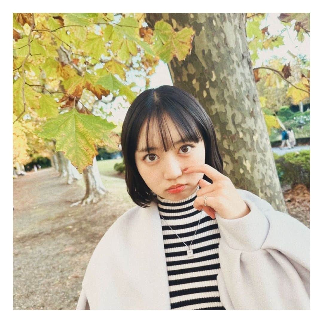 近藤結良のインスタグラム：「🍁🍂 紅葉Part2 ママとゆったりピクニックした時の写真も🫶🏻 * * #ニコラ #nicola #ニコモ #ニコラ1_2月合併号発売中 #近藤結良 #ゆらふぉとぐらむ #07line #ootd  #ボブヘアー #ボブ女子 #ボブ女子高生」