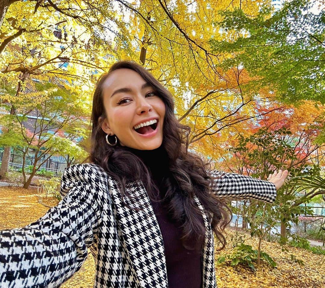 シャウラさんのインスタグラム写真 - (シャウラInstagram)「💛✨💛✨💛 #fall #tokyo #秋」12月11日 18時33分 - shaula_vogue