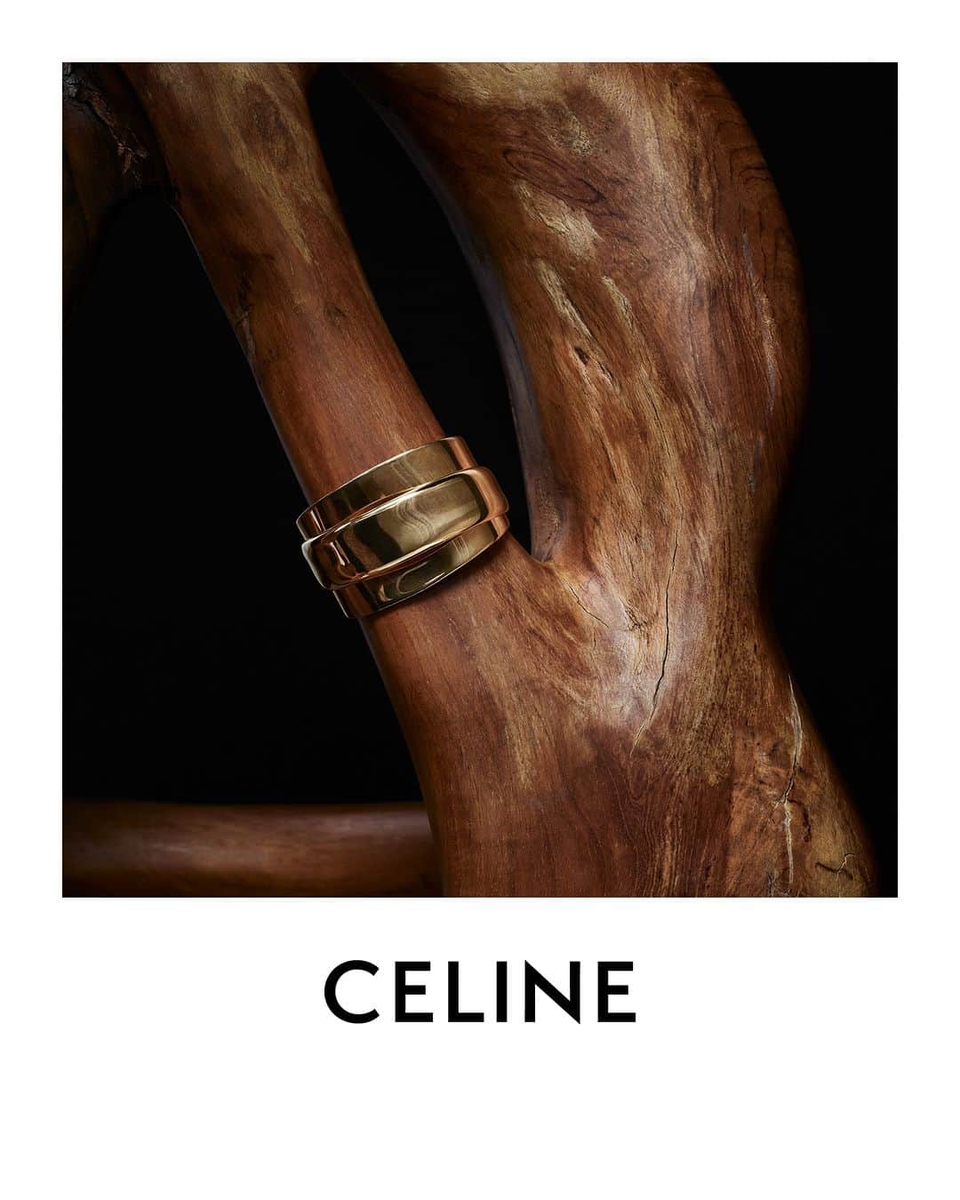 Celineのインスタグラム：「CELINE HOLIDAYS  CELINE JEWELRY  CELINE INTERLACED CUFF IN BRASS  @HEDISLIMANE PHOTOGRAPHY  #CELINEHOLIDAYS #CELINEBYHEDISLIMANE」