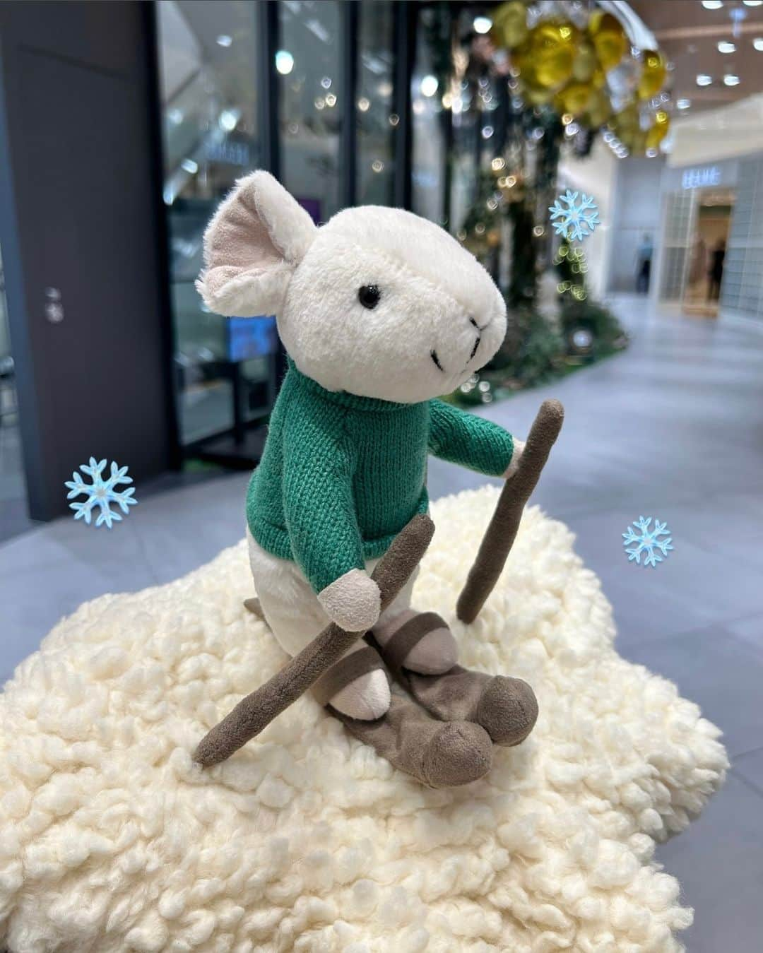 ビームス神戸さんのインスタグラム写真 - (ビームス神戸Instagram)「. 🧸【こどもビームス】🧸  【Jellycat / メリーマウススキー】  item no:55-71-0276 price: ¥9,680-（tax in）  ───────────────── 🔎商品の問い合わせ🔍は、 電話 or DM でも承っております。 ⚠️営業時間中での返答となりますので、 お時間がかかる可能性がございます。 予めご了承下さいませ。  オンラインショップの商品ページより、 《ネット取り置き・取り寄せ》が可能です！ お気軽にお申し込み下さいませ🌵🌵🌵  @beams_kobe   ☎️078-335-2720 #beams#bprbeams#beamsplus#beamsboy#raybeams#kodomo#beamst#instafashion#instagood#outfit#outfitoftheday#fashion#ootd#beamskobe#kobe#japan #レイビームス#ビームスボーイ」12月11日 18時40分 - beams_kobe