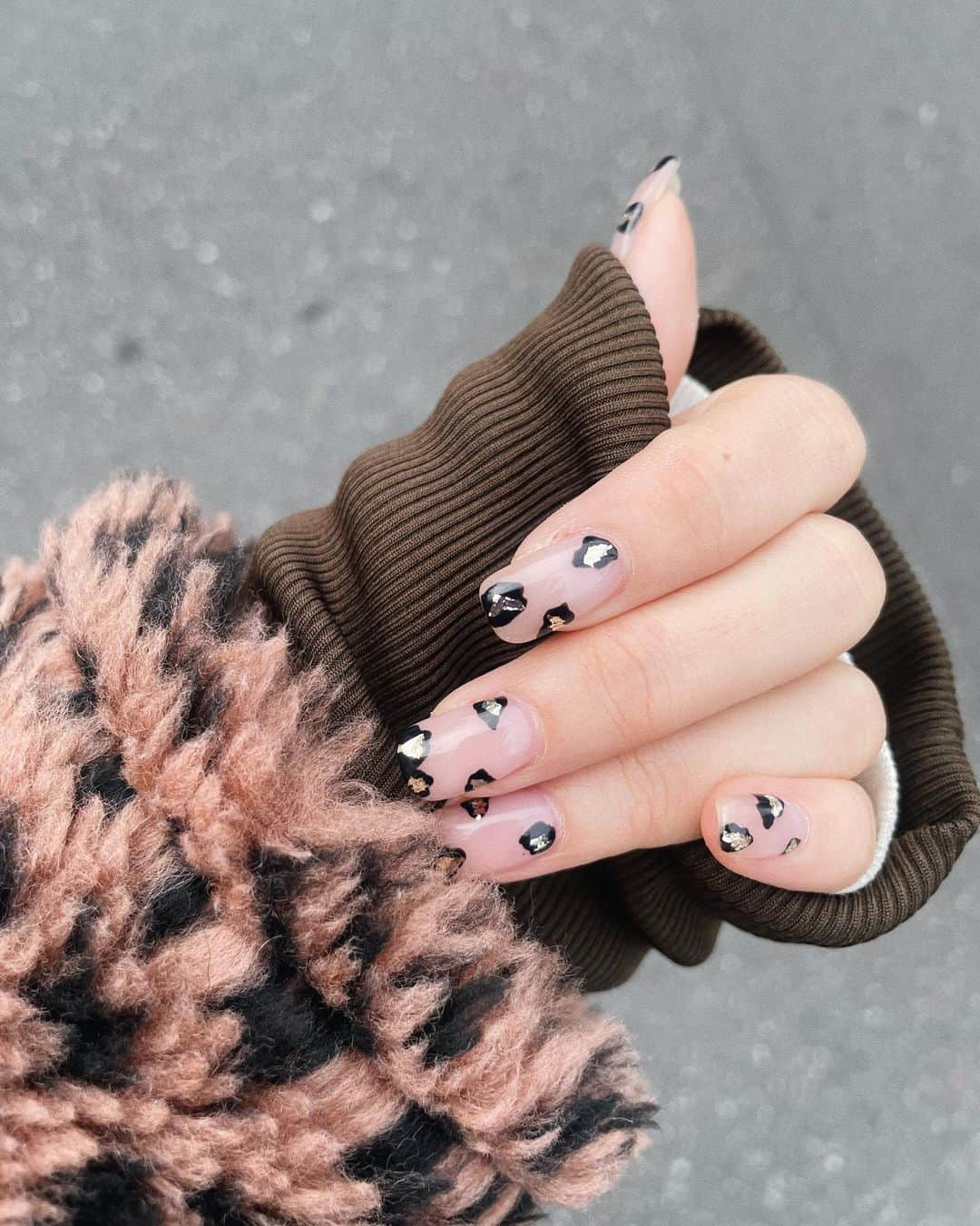 KARENのインスタグラム：「23' Last nail🐆  会う人みんな褒めてくれる嬉しい  #かれんねいる #nail」