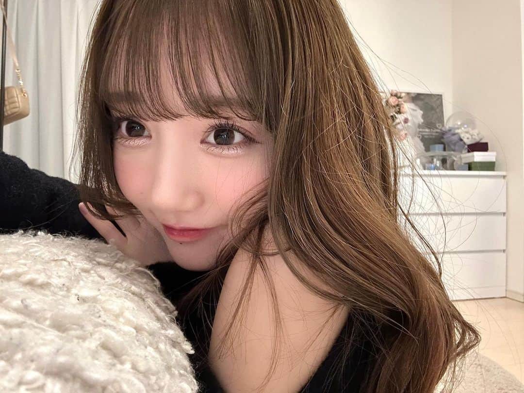 田島櫻子さんのインスタグラム写真 - (田島櫻子Instagram)「𝑁𝑒𝑤 ℎ𝑎𝑖𝑟 𝑐𝑜𝑙𝑜𝑟👱🏻‍♀️🪄‪‪❤︎‬」12月11日 19時12分 - sakurako219