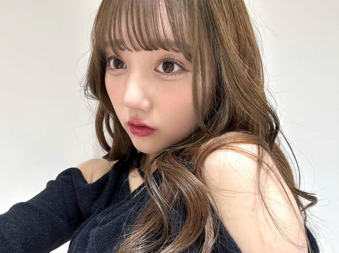田島櫻子さんのインスタグラム写真 - (田島櫻子Instagram)「𝑁𝑒𝑤 ℎ𝑎𝑖𝑟 𝑐𝑜𝑙𝑜𝑟👱🏻‍♀️🪄‪‪❤︎‬」12月11日 19時12分 - sakurako219