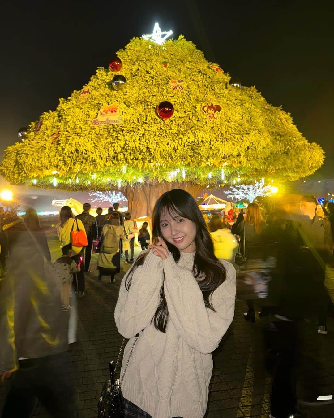 清水あす香さんのインスタグラム写真 - (清水あす香Instagram)「東京メガイルミネーションに行ってきました🎠💡´-  今年イルミネーション行けてよかったです(T-T) ここも一緒に行ってくれてありがとう♡   #東京メガイルミネーション #イルミネーション #東京 #06 #sjk」12月11日 19時05分 - asu_asu_51000