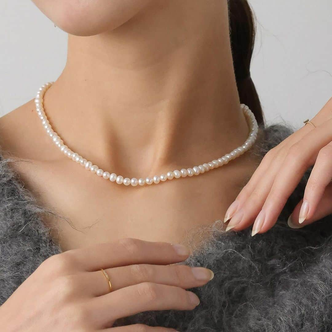 PAS TIERRAさんのインスタグラム写真 - (PAS TIERRAInstagram)「「pearl collection」  【Maris】淡水パールネックレス ¥15,400  #pastierra#パティエラ#jewelry#ジュエリー #pearl #Pearl #パール #ring#skinjewelry#skinring#パールピアス  #パティエラ#ジュエリー#スキンジュエリー#チェーンリング#スキンリング#k10#k18#シルバーアクセサリー#シルバー925#アクセサリーコーデ  #チェーンリング#ハートリング #パールアクセサリー  #デイリージュエリー#ご褒美ジュエリー  #ジュエリー好きな人と繋がりたい  #アクセサリー女子#ネックレスコーデ」12月11日 19時22分 - pastierra