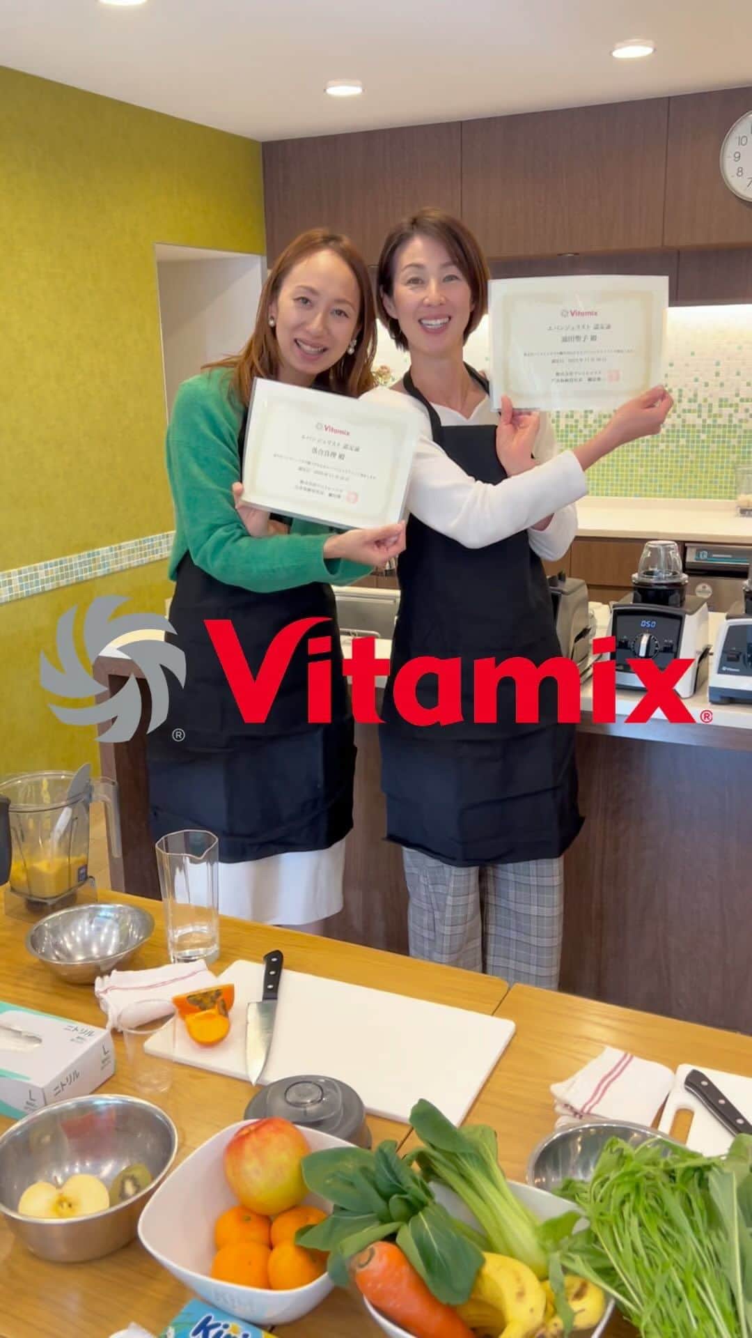 Vitamix Japanのインスタグラム：「・ vitamixエバンジェリスト浦田聖子さん落合真里さん にヘルシーフード講座に来ていただきました！ ありがとうございます😊  #バイタミックス #vitamix #温活 #バレーボール #ビーチバレー #健康」