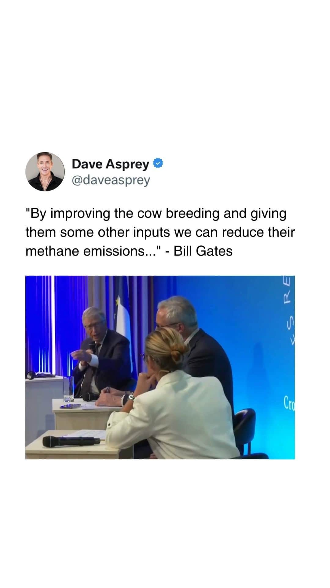 デイヴ・アスプリーのインスタグラム：「When he says “other inputs” he forgot to mention that he just bought most of the farmland available in the US.  That way he can have a near monopoly on the legally mandated “inputs” for cows. Complete with glyphosate and soil destruction.  Why does anyone still listen to this self interested monopolist Rockefeller clone?  I am uninterested in lowering carbon at the cost of your health or happiness.  (video via @the.independent)」