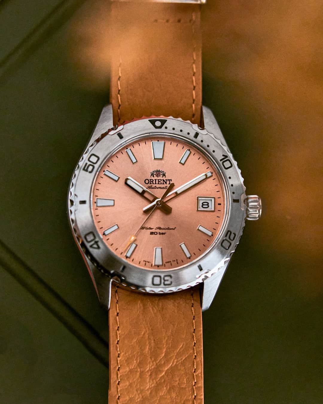 Orient Watchのインスタグラム：「We are proud to present the all new RA-AC0Q 40mm diver in Salmon.⁠ ⁠ Model: RA-AC0Q05P10B」