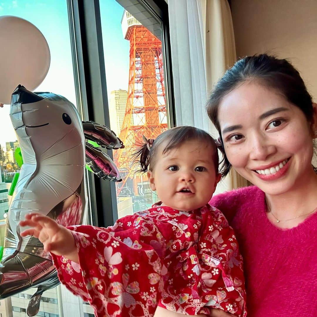 May Pakdee メイ パクディのインスタグラム：「Annabel is 1 yr old 😍❤️😍❤️」