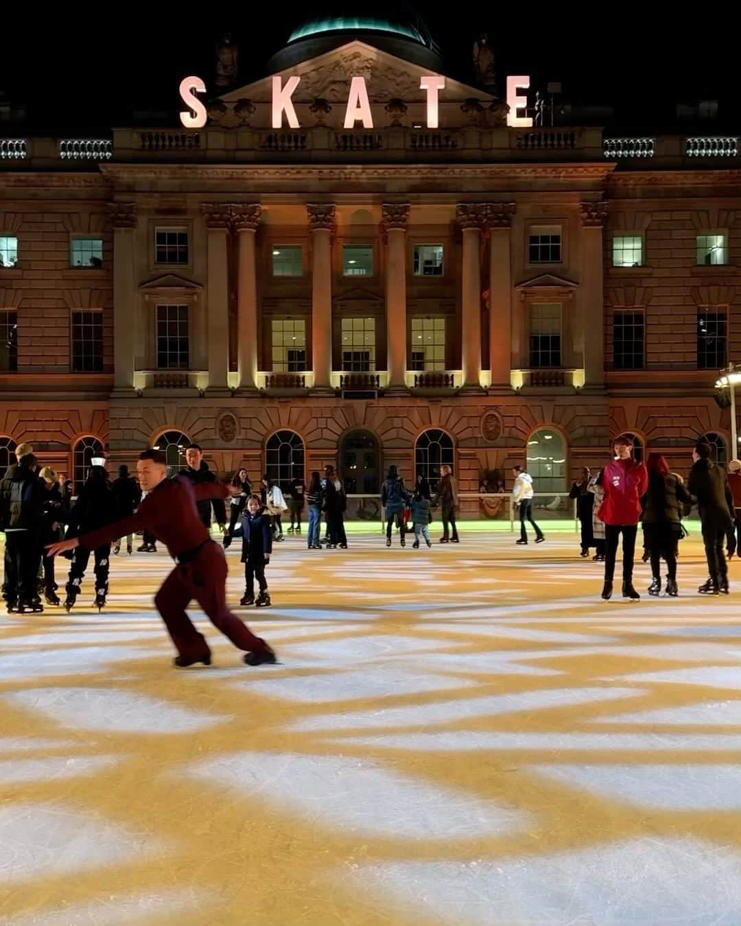 ヴィヴィアンウエストウッドのインスタグラム：「Season’s greetings from Somerset House.⁠ ⁠ Explore our selection of festive gifts across luxury garments and accessories, now available online and across our boutiques. ⁠ ⁠ Shot by @samyoukilis ⁠ ⁠ #VWSS24 #WestwoodHolidays」