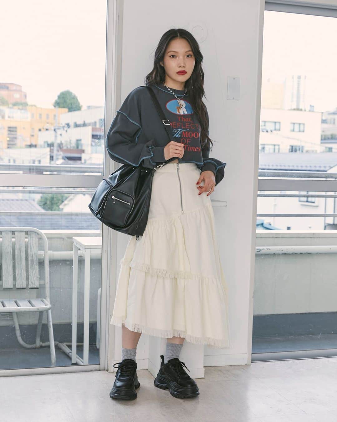 jouetieさんのインスタグラム写真 - (jouetieInstagram)「【 PRE ORDER 】  ▼tops #DOGクロップドプルオーバー ¥6,930(tax in) → ¥6,237(tax in) GRY/BLK/GRN  ▼skirt #フリンジティアードスカート ¥9,900(tax in) → ¥8,910(tax in) IVR/BLK/GRN  TOPページURLからチェック✔️ 商品詳細は画像をタップ🛒📌  #jouetie #ジュエティ #jouetie_ootd  ----------------------------------------------- #fashion #drmartens #coordinate #code #コーデ #コーディネート #street #ストリート #ストリートファッション #MIXスタイル #MIXコーデ #マーチン #マーチンコーデ #プルオーバー #ティアードスカート #ロングスカート #フリンジ #カジュアルガーリー #アニマルトップス #クロップド丈 #ガーリーコーデ #スカートコーデ #大学生コーデ #専門学生コーデ #ガーリー」12月11日 20時00分 - jouetie_official