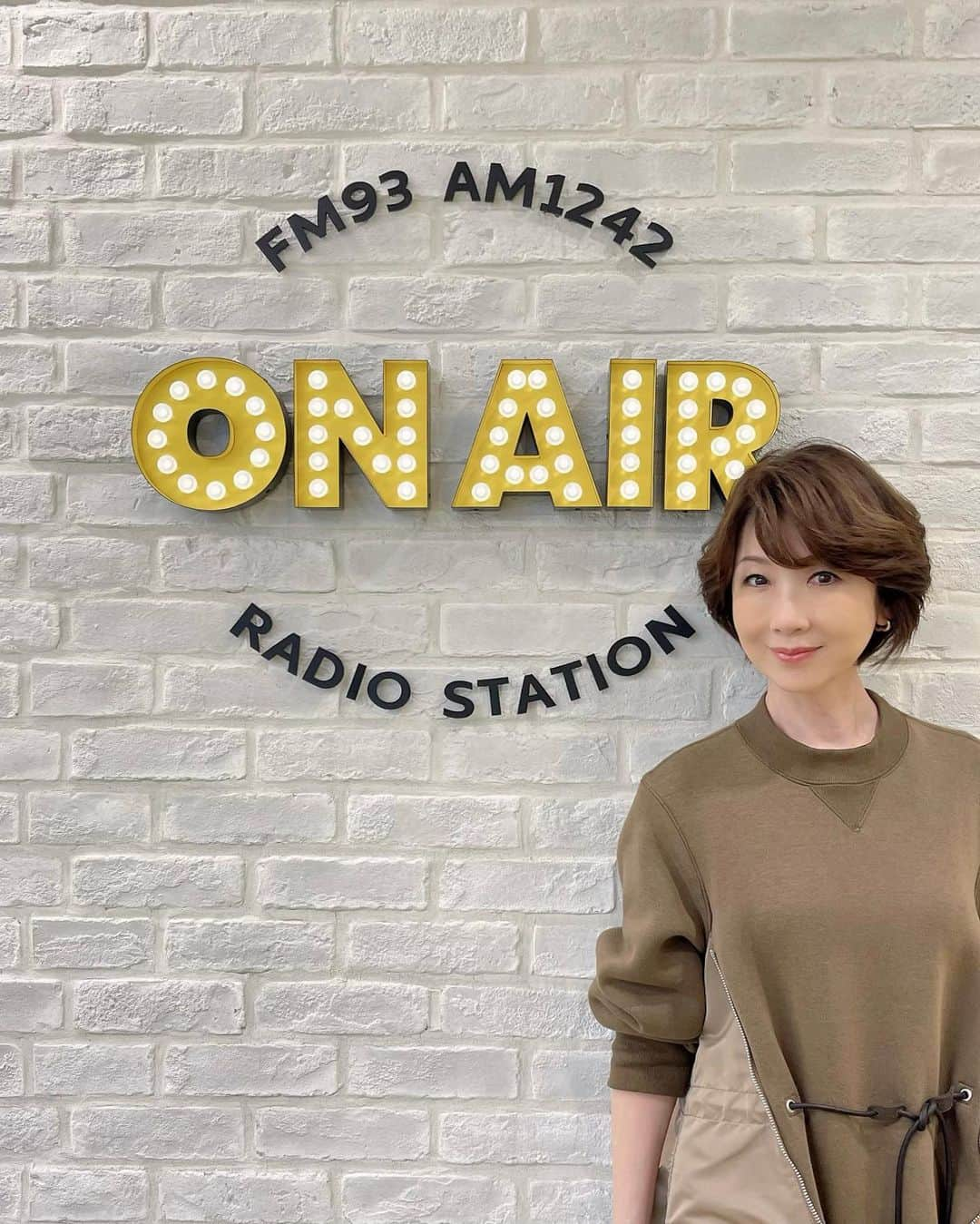 伊藤蘭さんのインスタグラム写真 - (伊藤蘭Instagram)「📻 今日子ちゃんと おしゃべり出来る！ 嬉しい〜💕はじまる〜✨ ワクワク😆 ⁡ 📢ラジオゲスト出演 12月11日(月) ニッポン放送 「小泉今日子のオールナイトニッポン Premium」 18:00～21:50 ※20:00過ぎにゲスト出演予定✨ ⁡ #伊藤蘭 #ランスタグラム #本日12月11日 #ニッポン放送 #小泉今日子のオールナイトニッポンPremium #ゲスト出演 #もうまもなく❣️」12月11日 20時00分 - ranito_official