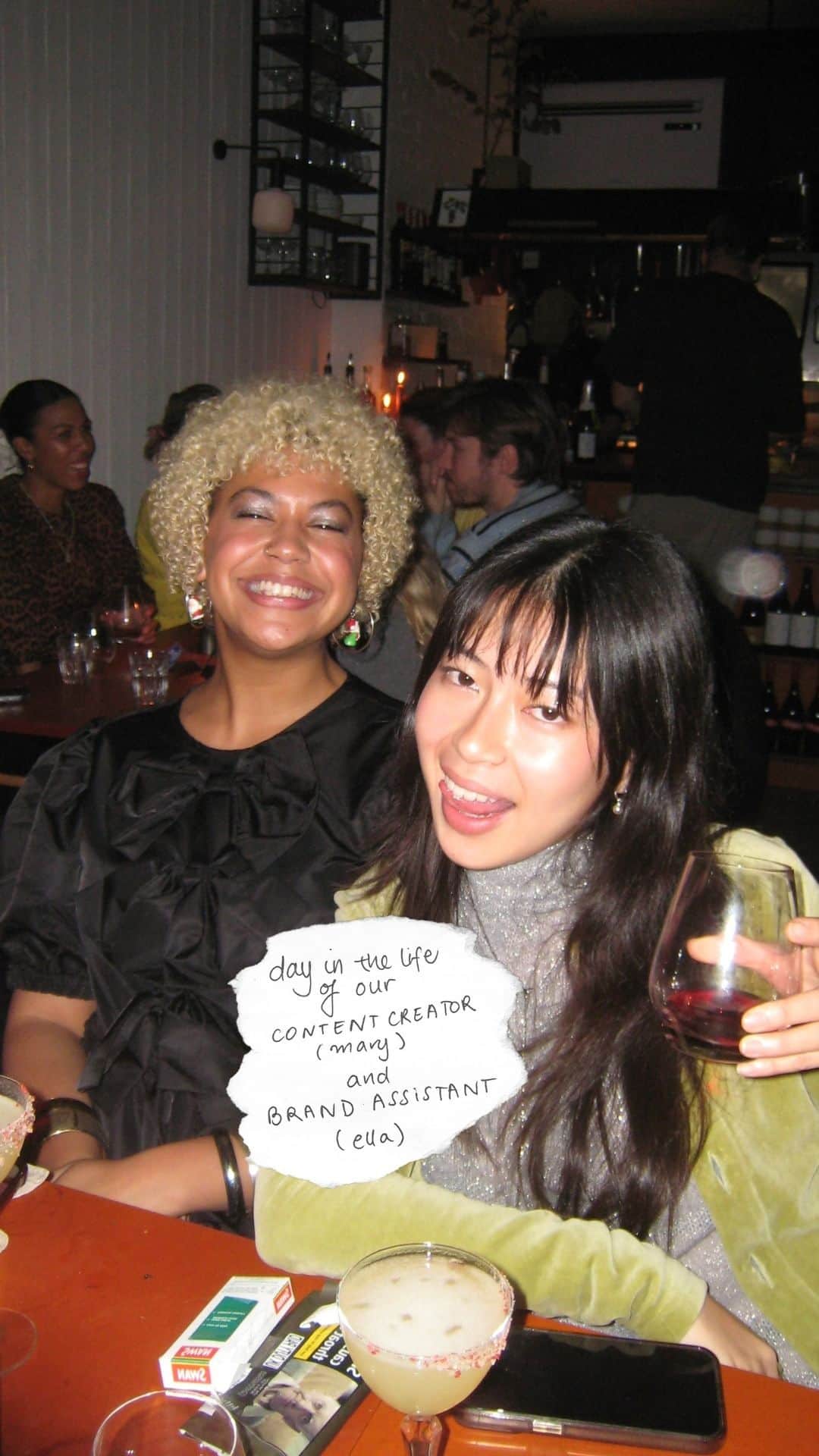 レイジー・オーフのインスタグラム：「Spend a day to night of content making, dressing up and questionable singing with our Junior Content Creator Mary, and our Brand and Marketing Assistant, Ella! 👯🎄」