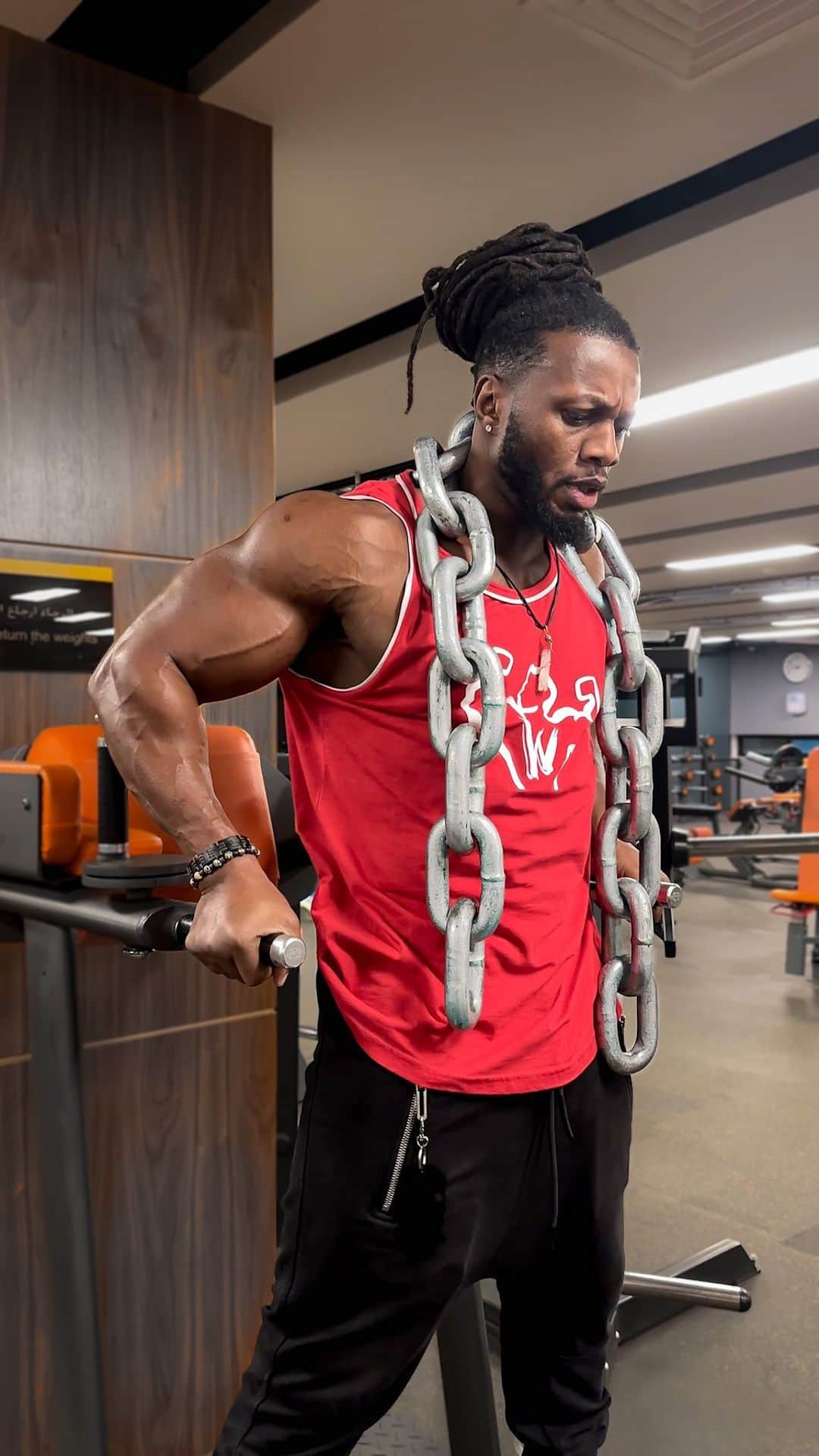 Ulissesworldのインスタグラム：「Stay patient, keep grinding, and remain humble on your path to success 🔥  #ulissesworld #motivation」