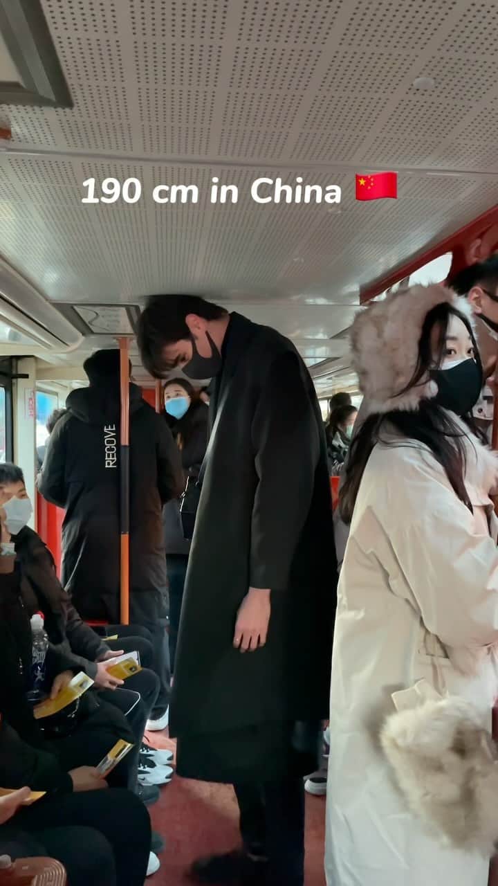 林豆のインスタグラム：「190cm in China 🇨🇳」
