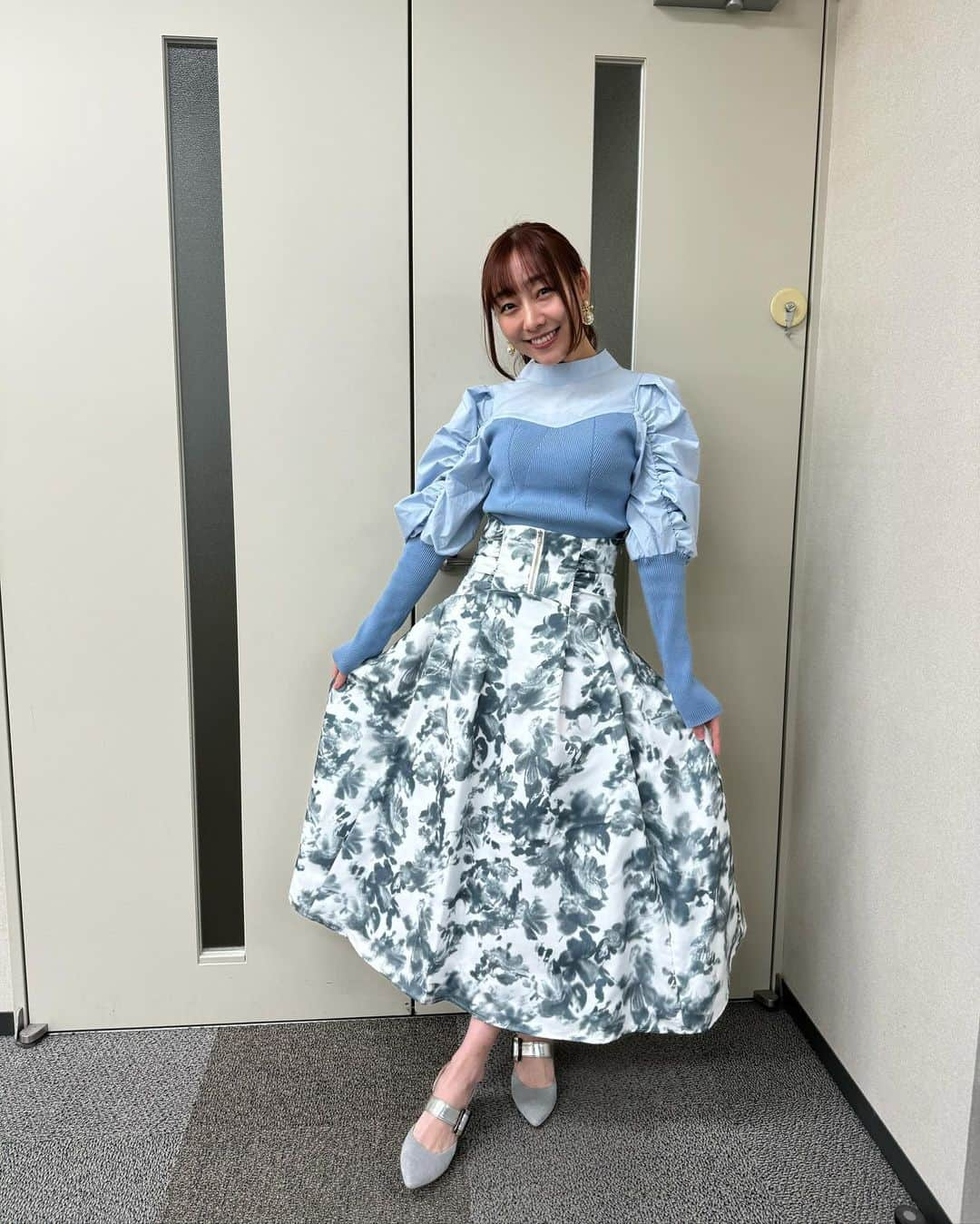 須田亜香里さんのインスタグラム写真 - (須田亜香里Instagram)「先週一足お先に今年ラスト #ドデスカ でした🌱 今年も沢山早起きして、大好きな番組から地元の皆様にたくさん「おはよう」できて幸せでした🐣💕 (生放送前の少し眠そうな目の自撮りを添えてw)」12月11日 20時09分 - akarisuda