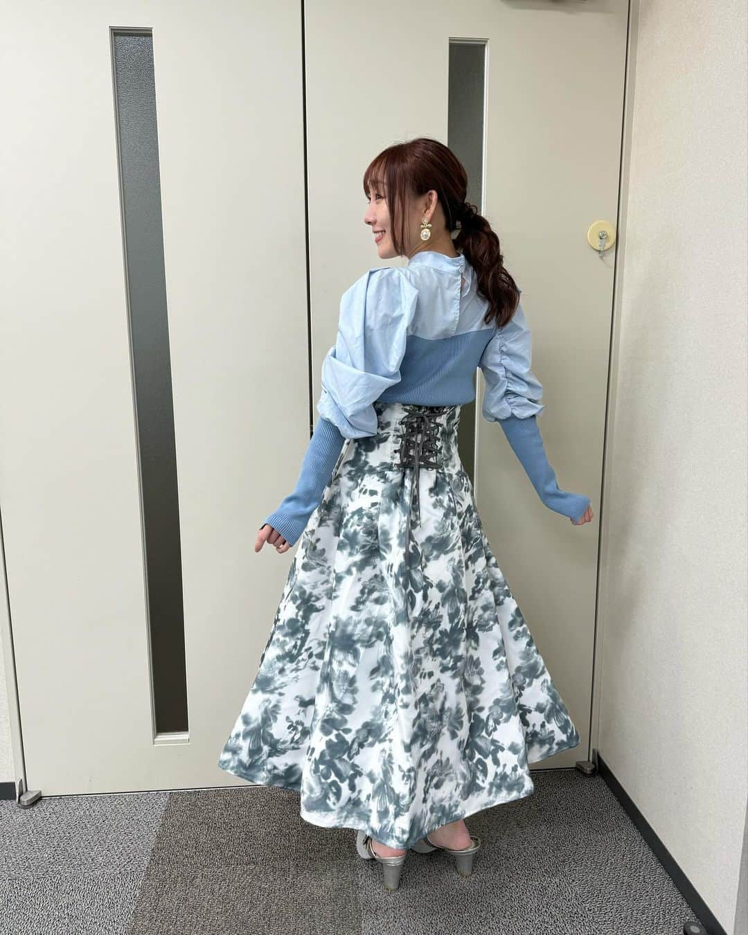 須田亜香里さんのインスタグラム写真 - (須田亜香里Instagram)「先週一足お先に今年ラスト #ドデスカ でした🌱 今年も沢山早起きして、大好きな番組から地元の皆様にたくさん「おはよう」できて幸せでした🐣💕 (生放送前の少し眠そうな目の自撮りを添えてw)」12月11日 20時09分 - akarisuda