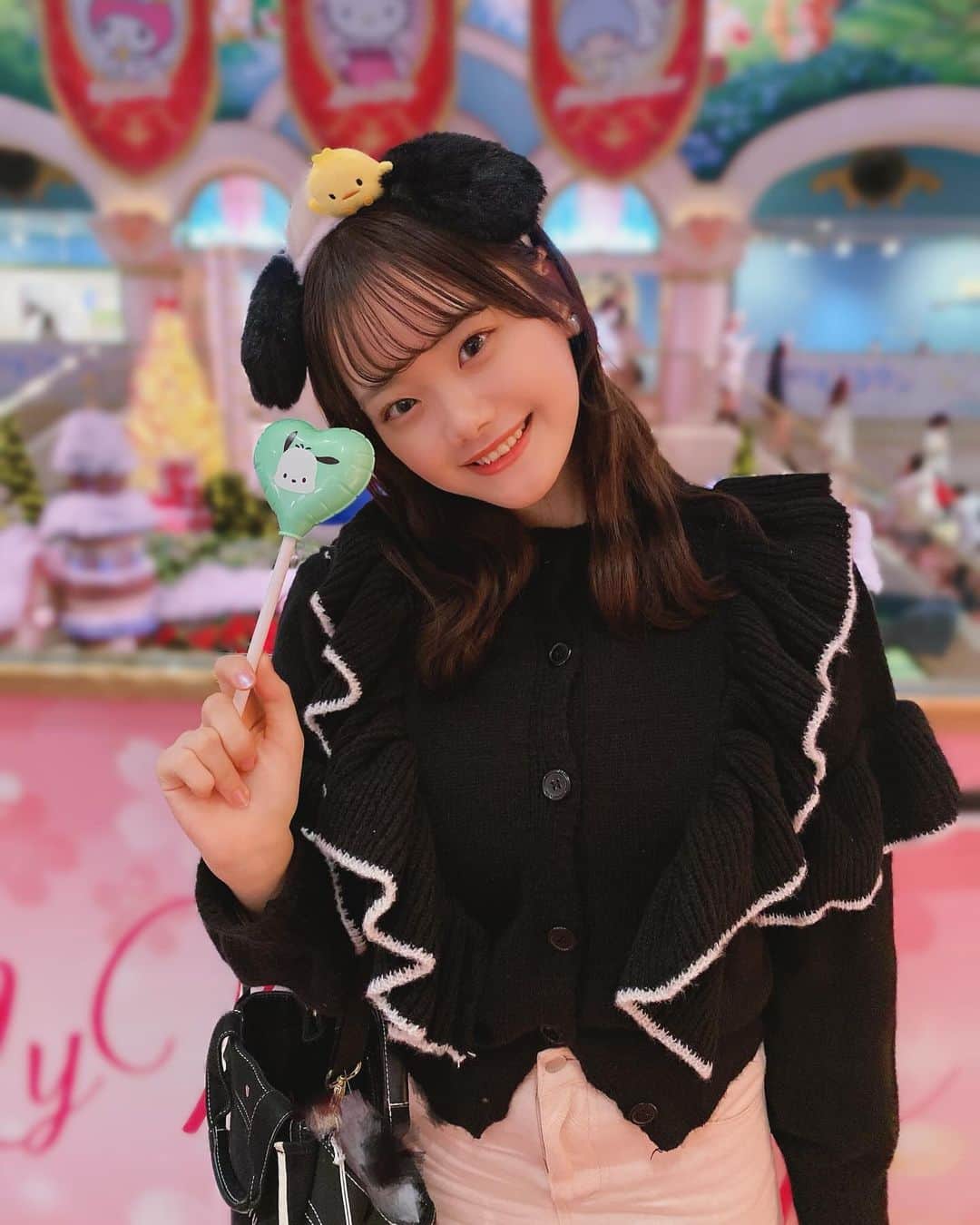 ANRIさんのインスタグラム写真 - (ANRIInstagram)「⁣ ・⁣ ・⁣ ・⁣ ・⁣ ⁣ ⁣ ੯‧̀͡⬮\🐾⁣ ⁣ ⁣ ⁣ #ポチャッコ #サンリオピューロランド」12月11日 20時36分 - anri_n0822